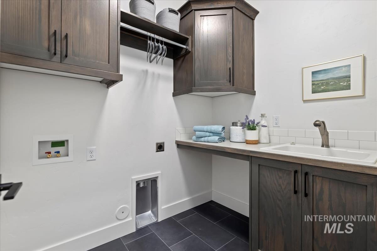 8253 W Gallup St, Meridian, Idaho 83646, 3 Bedrooms, 2.5 Bathrooms, Residential For Sale, Price $674,900, 98982604