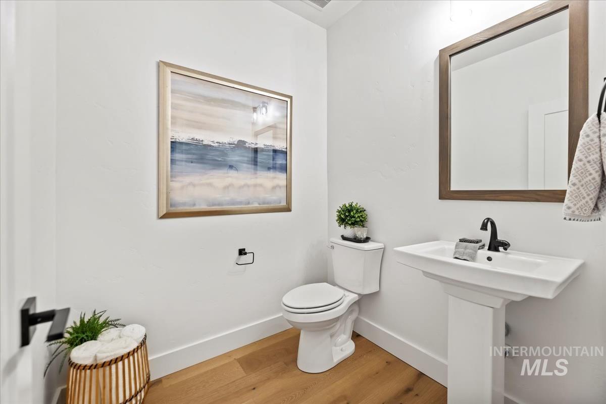 8253 W Gallup St, Meridian, Idaho 83646, 3 Bedrooms, 2.5 Bathrooms, Residential For Sale, Price $674,900, 98982604