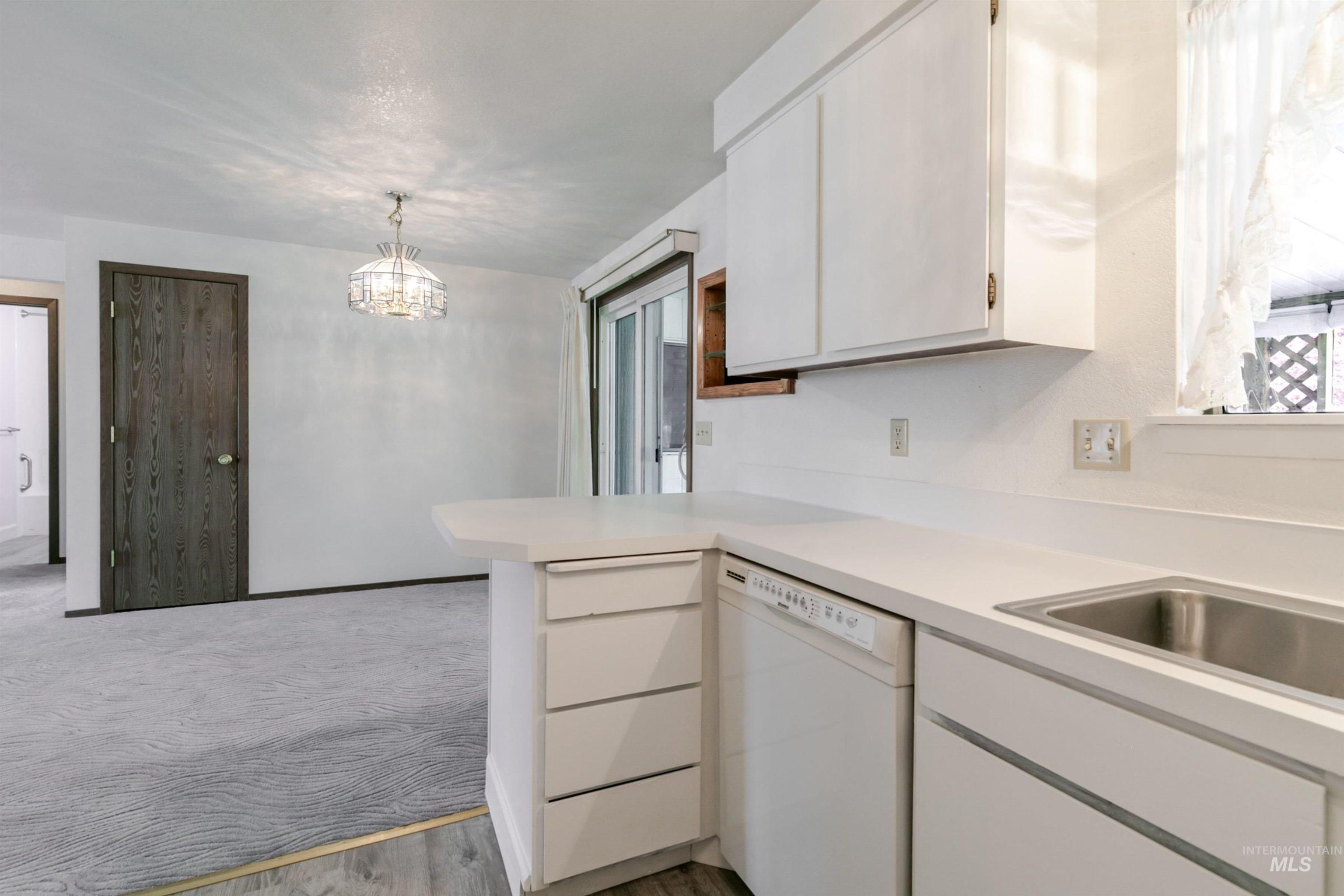 3223 S Norfolk Way, Boise, Idaho 83706-5426, 3 Bedrooms, 2 Bathrooms, Residential For Sale, Price $515,000, 98982606