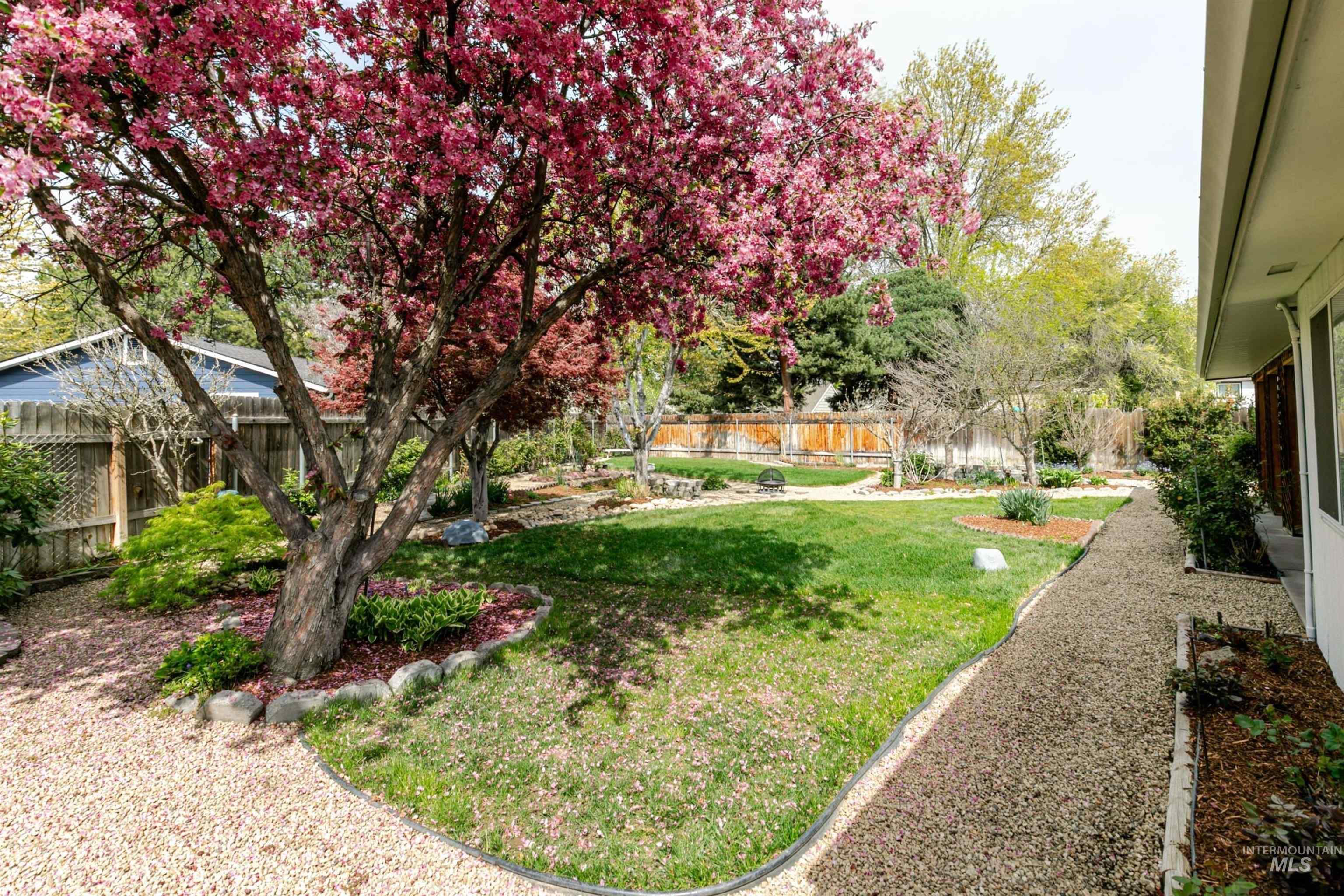 3223 S Norfolk Way, Boise, Idaho 83706-5426, 3 Bedrooms, 2 Bathrooms, Residential For Sale, Price $515,000, 98982606