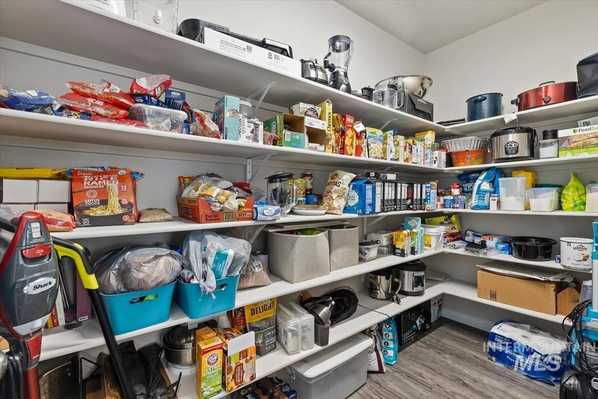 5333 N Adale Ave, Meridian, Idaho 83646, 4 Bedrooms, 2 Bathrooms, Residential For Sale, Price $569,000, 98982609