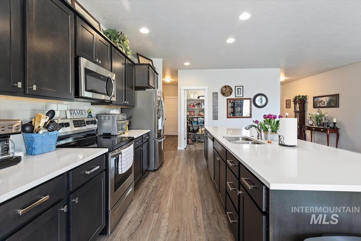 5333 N Adale Ave, Meridian, Idaho 83646, 4 Bedrooms, 2 Bathrooms, Residential For Sale, Price $555,000,MLS 98982609