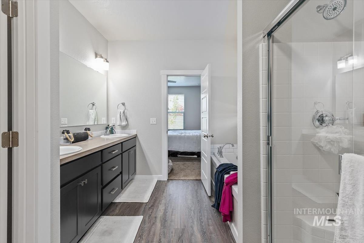 5333 N Adale Ave, Meridian, Idaho 83646, 4 Bedrooms, 2 Bathrooms, Residential For Sale, Price $569,000, 98982609