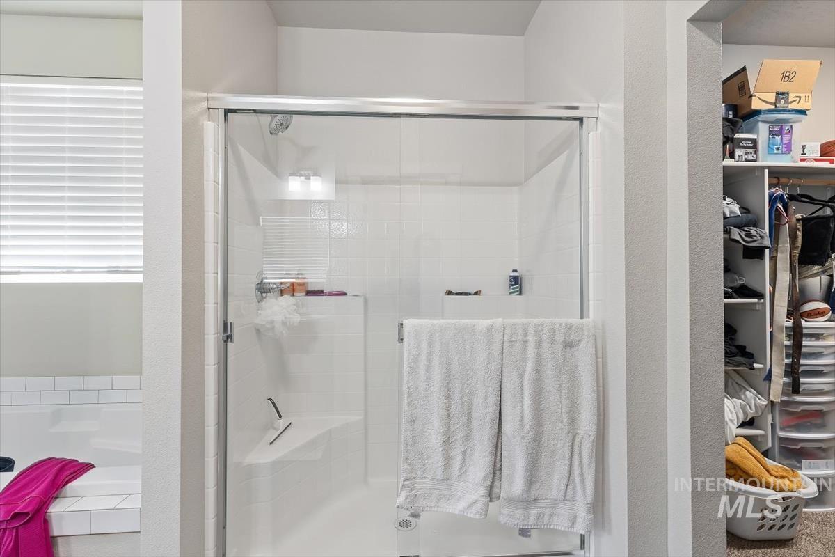 5333 N Adale Ave, Meridian, Idaho 83646, 4 Bedrooms, 2 Bathrooms, Residential For Sale, Price $569,000, 98982609