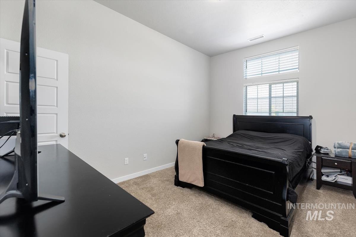 5333 N Adale Ave, Meridian, Idaho 83646, 4 Bedrooms, 2 Bathrooms, Residential For Sale, Price $569,000, 98982609