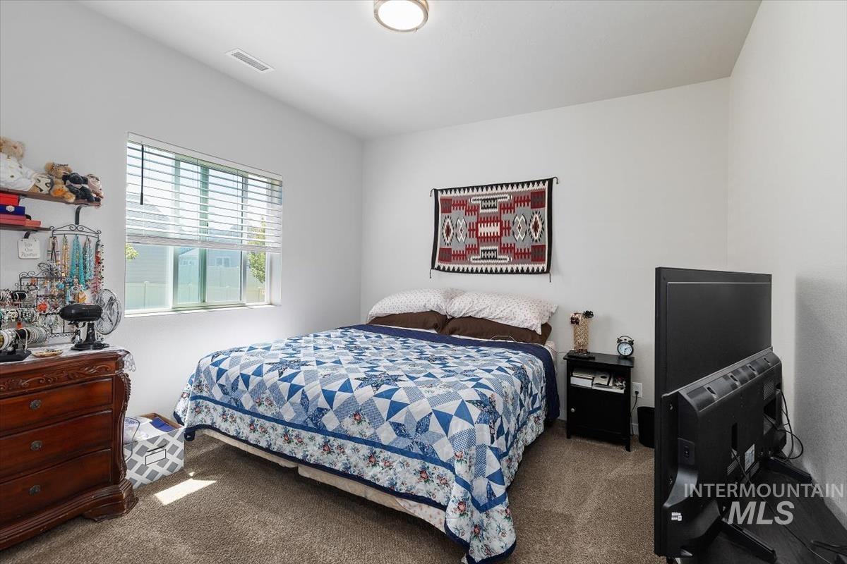 5333 N Adale Ave, Meridian, Idaho 83646, 4 Bedrooms, 2 Bathrooms, Residential For Sale, Price $569,000, 98982609