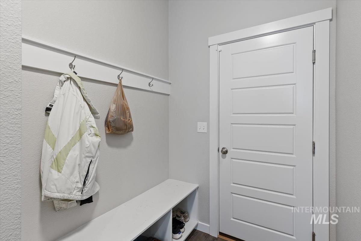 5333 N Adale Ave, Meridian, Idaho 83646, 4 Bedrooms, 2 Bathrooms, Residential For Sale, Price $569,000, 98982609