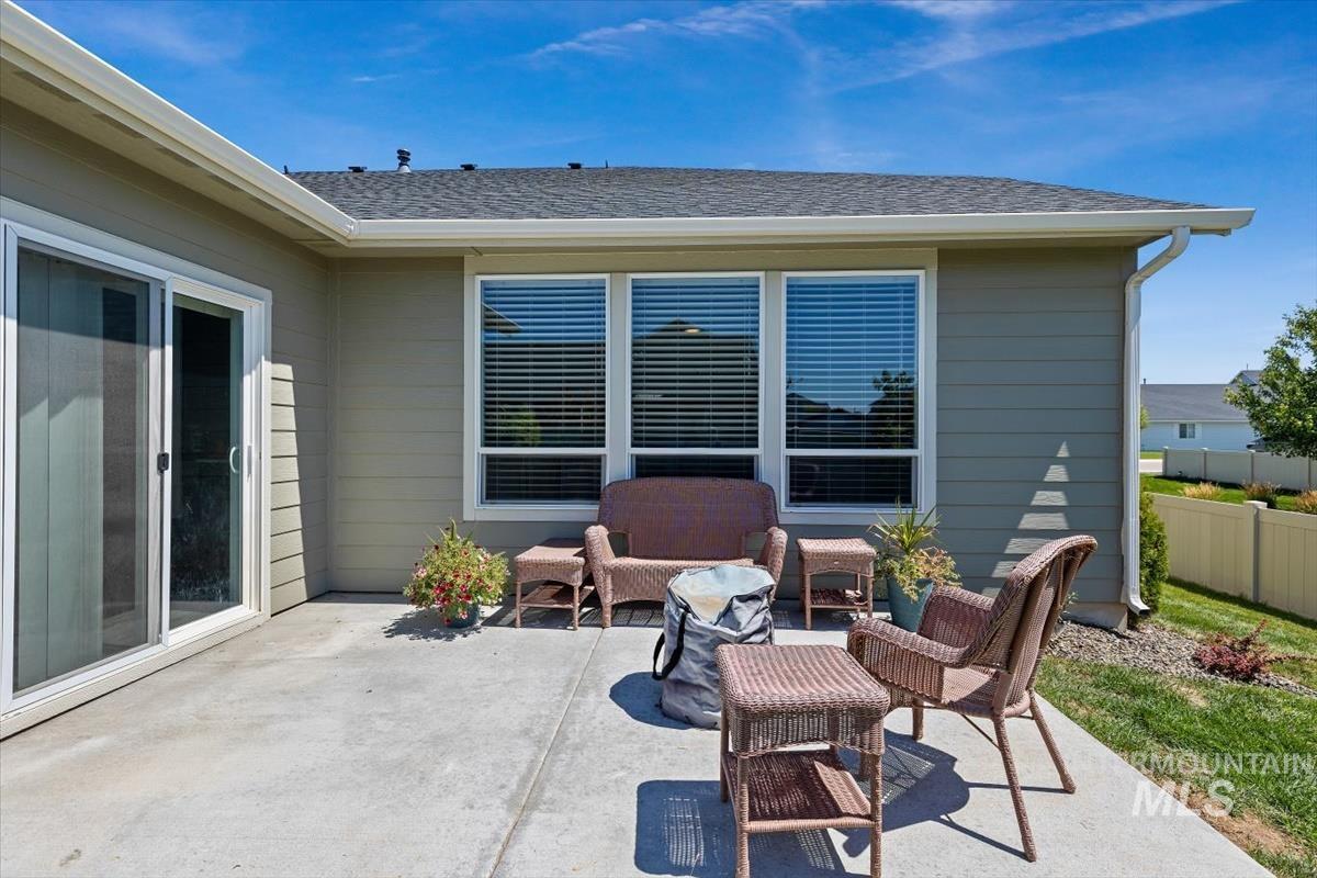 5333 N Adale Ave, Meridian, Idaho 83646, 4 Bedrooms, 2 Bathrooms, Residential For Sale, Price $569,000, 98982609