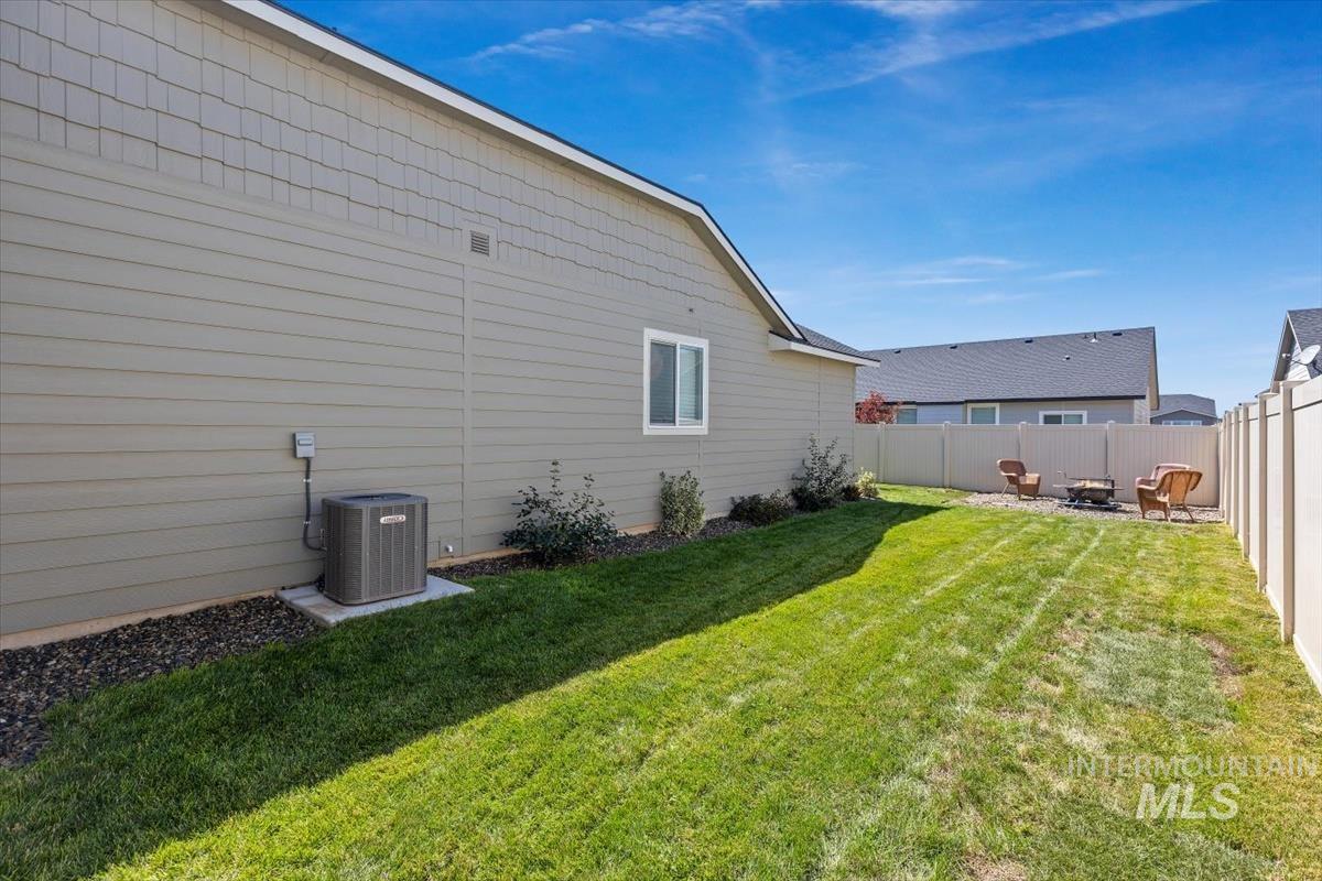 5333 N Adale Ave, Meridian, Idaho 83646, 4 Bedrooms, 2 Bathrooms, Residential For Sale, Price $555,000,MLS 98982609