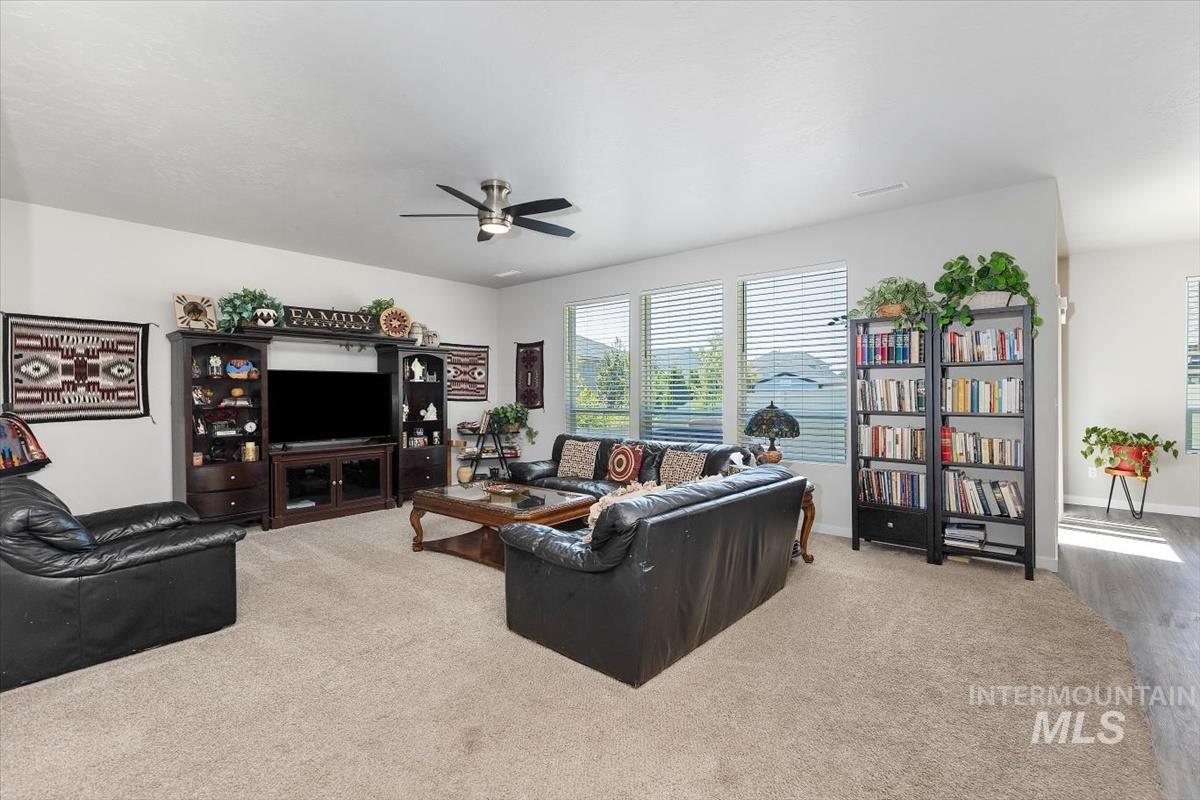 5333 N Adale Ave, Meridian, Idaho 83646, 4 Bedrooms, 2 Bathrooms, Residential For Sale, Price $569,000, 98982609