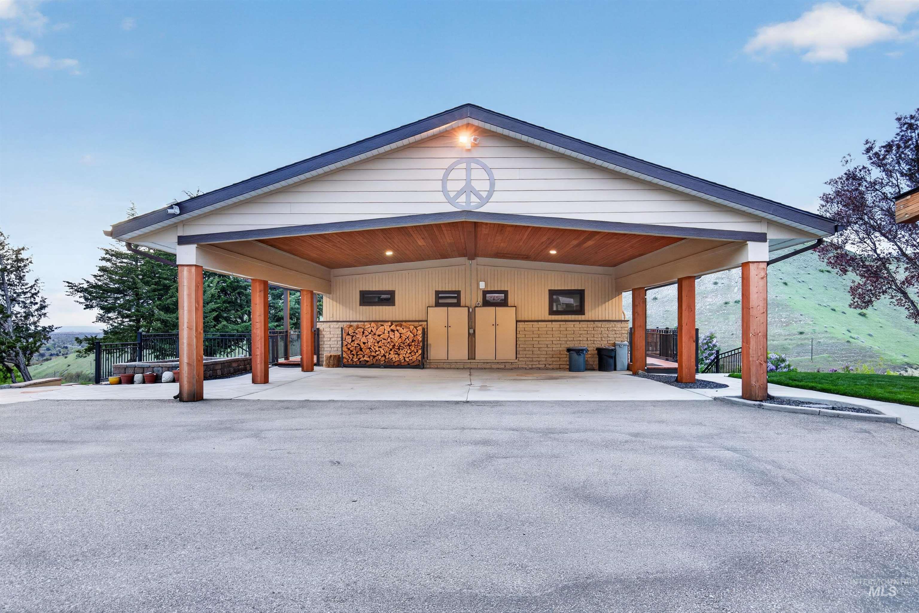 7777 N Pierce Park Rd., Boise, Idaho 83714, 4 Bedrooms, 3 Bathrooms, Residential For Sale, Price $1,595,000, 98982611