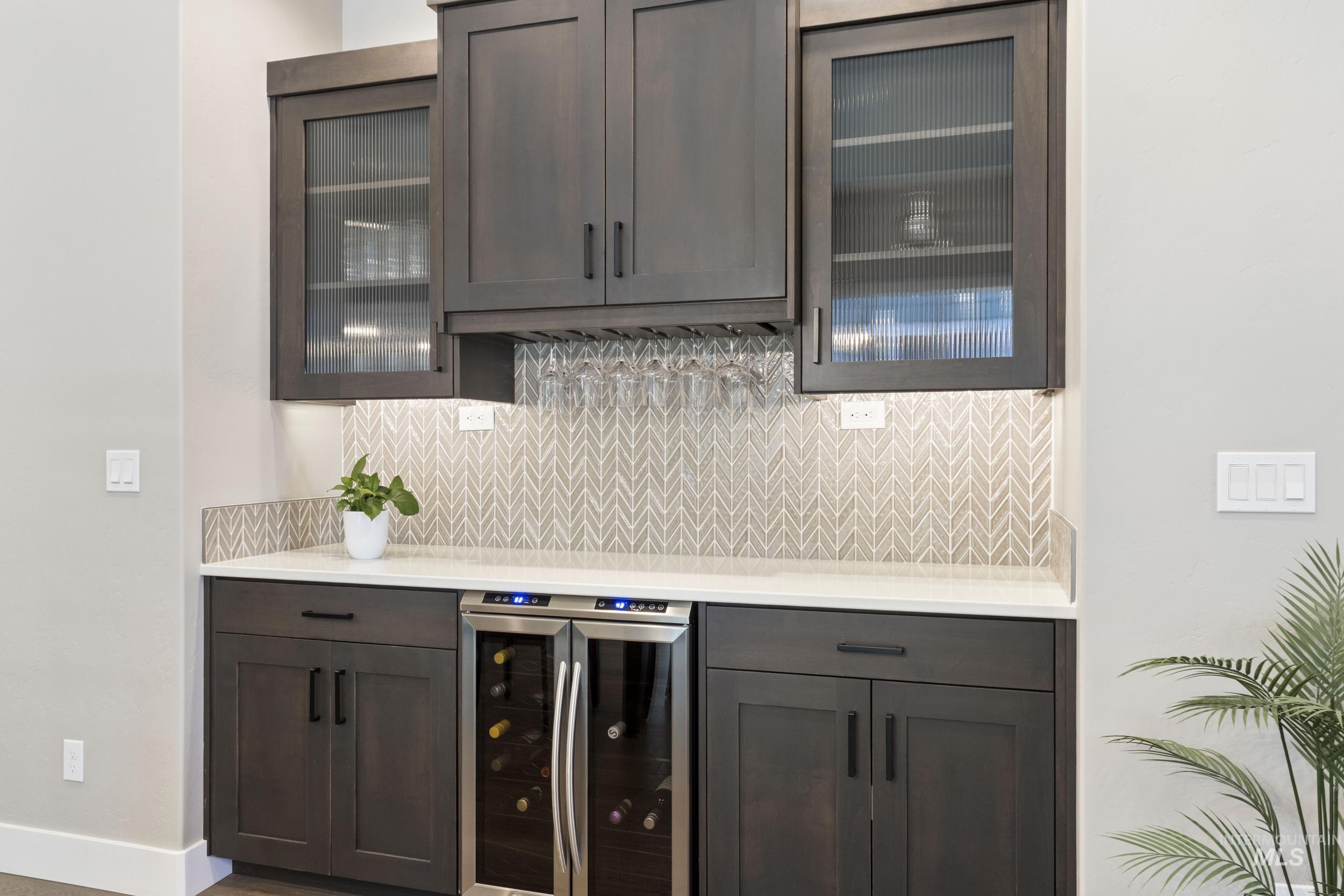 6235 N Bernacchi Lane, Meridian, Idaho 83646, 2 Bedrooms, 2 Bathrooms, Residential For Sale, Price $575,000, 98982612