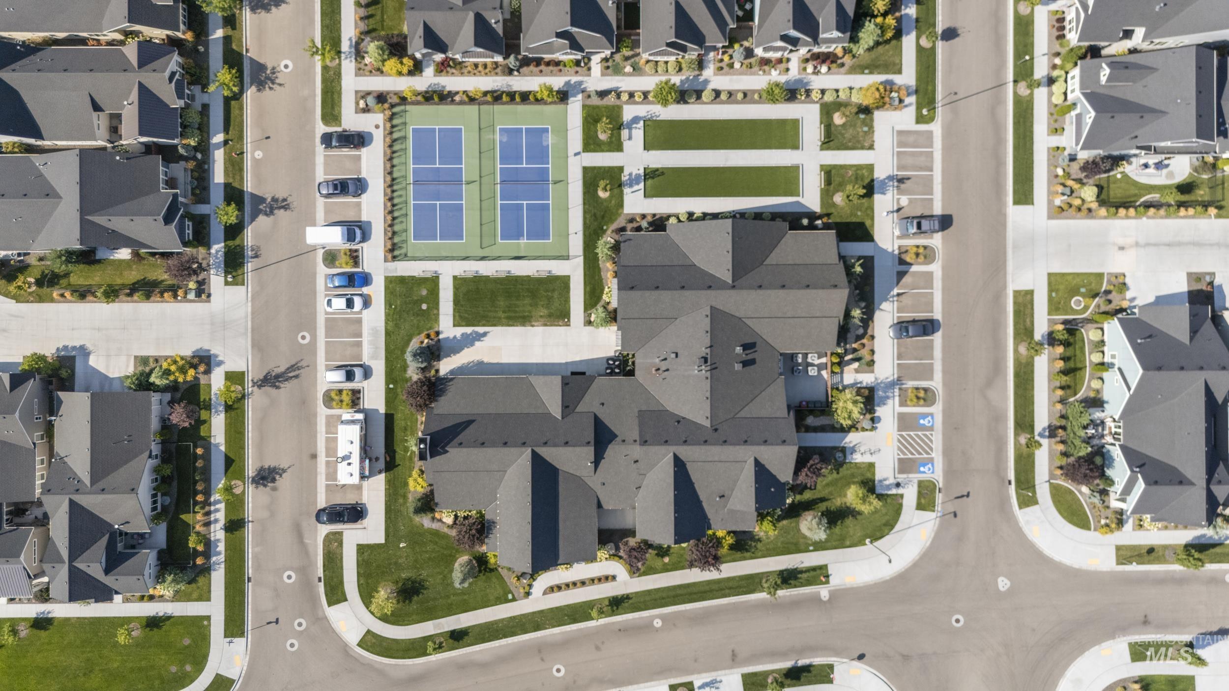 6235 N Bernacchi Lane, Meridian, Idaho 83646, 2 Bedrooms, 2 Bathrooms, Residential For Sale, Price $575,000, 98982612