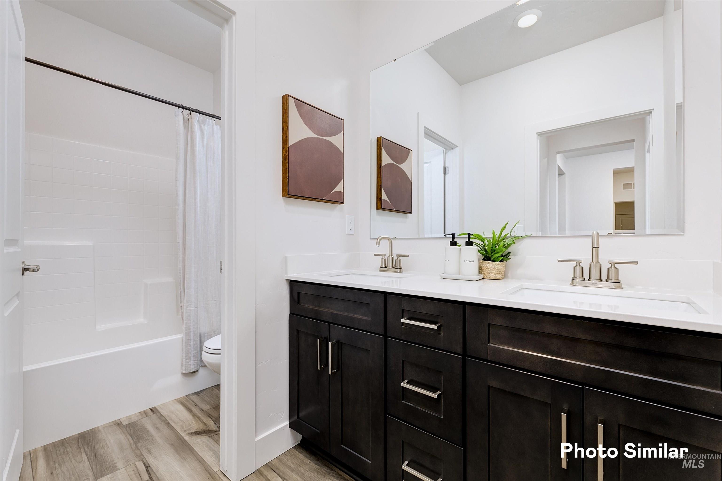 15098 Irisation Ave, Caldwell, Idaho 83607, 3 Bedrooms, 2 Bathrooms, Residential For Sale, Price $598,400, 98982619