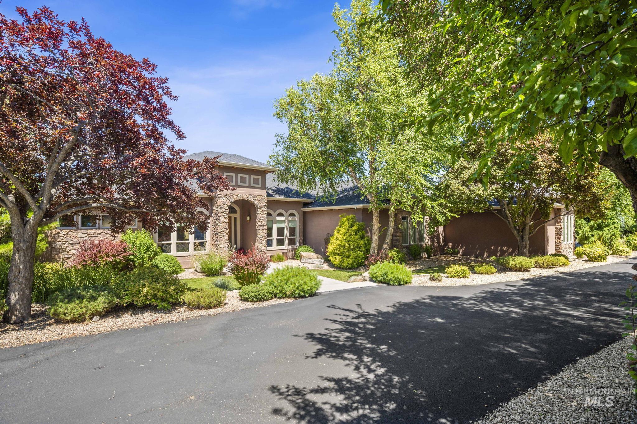 5522 W Hollilynn Drive, Boise, Idaho 83709, 4 Bedrooms, 3 Bathrooms, Residential For Sale, Price $1,799,999, 98982620