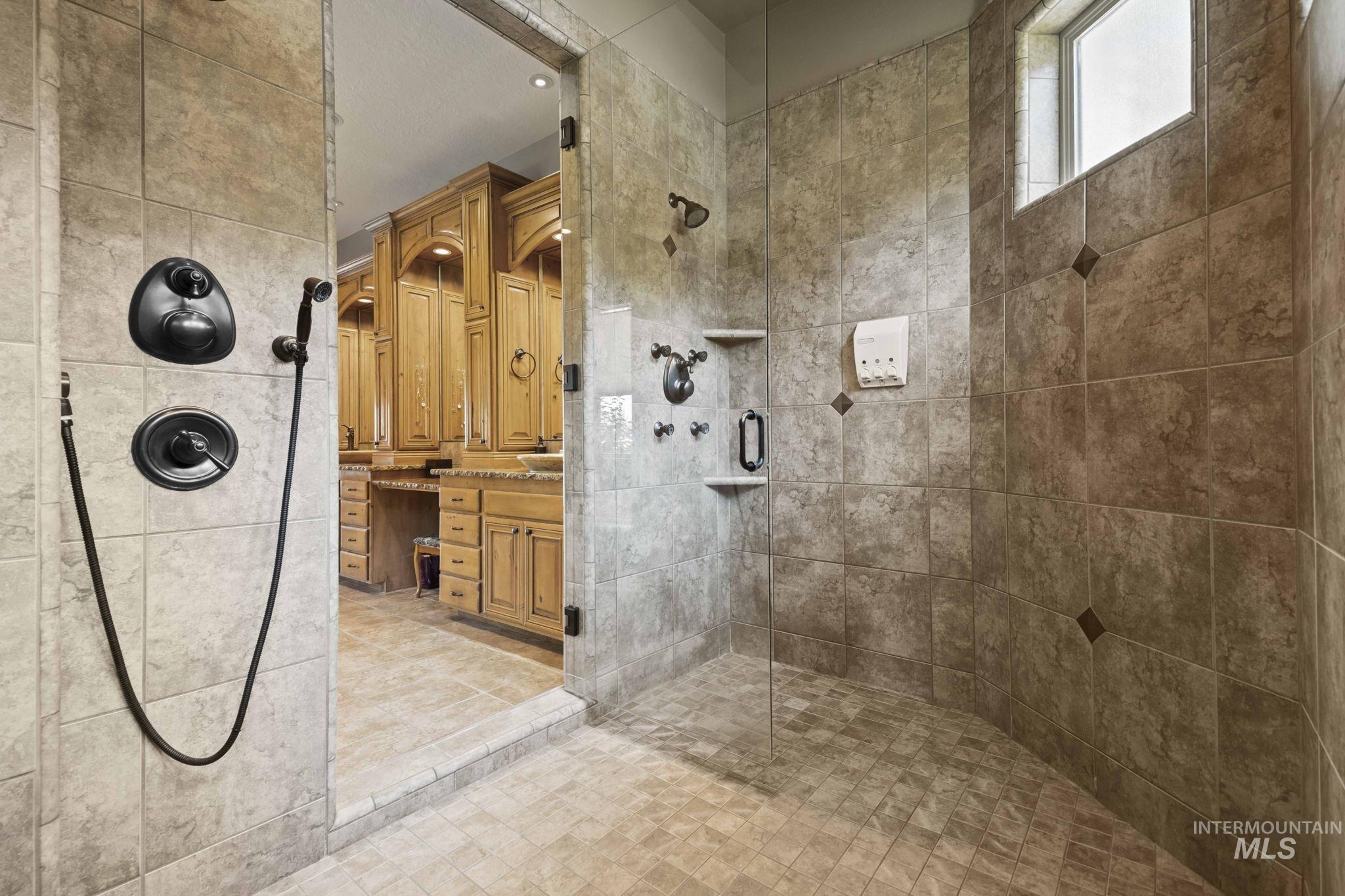 5522 W Hollilynn Drive, Boise, Idaho 83709, 4 Bedrooms, 3 Bathrooms, Residential For Sale, Price $1,799,999, 98982620