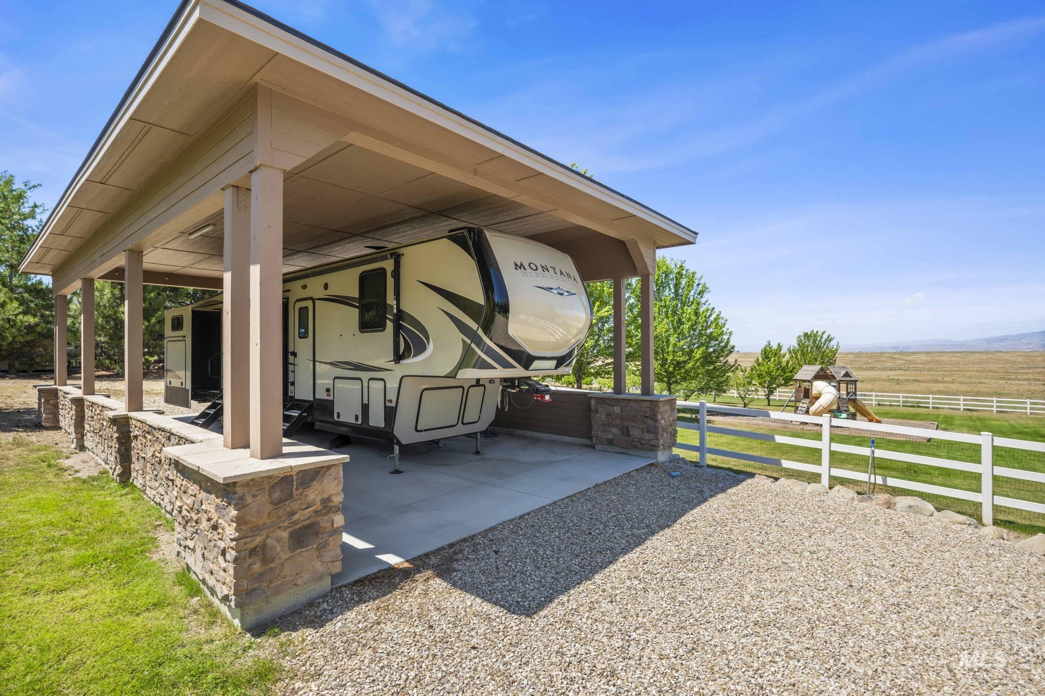 5522 W Hollilynn Drive, Boise, Idaho 83709, 4 Bedrooms, 3 Bathrooms, Residential For Sale, Price $1,799,999, 98982620