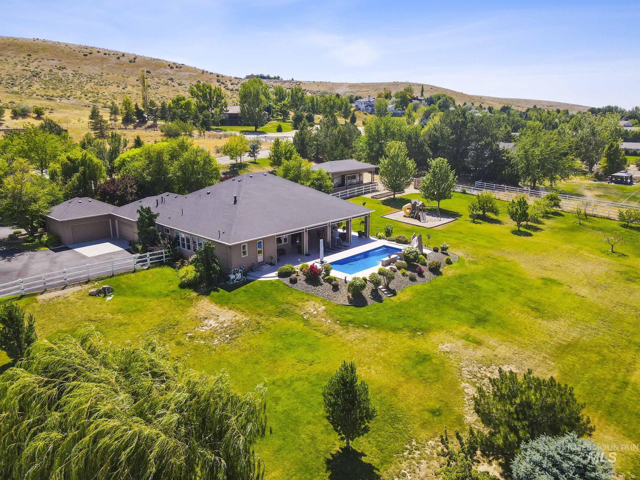 5522 W Hollilynn Drive, Boise, Idaho 83709, 4 Bedrooms, 3 Bathrooms, Residential For Sale, Price $1,799,999, 98982620