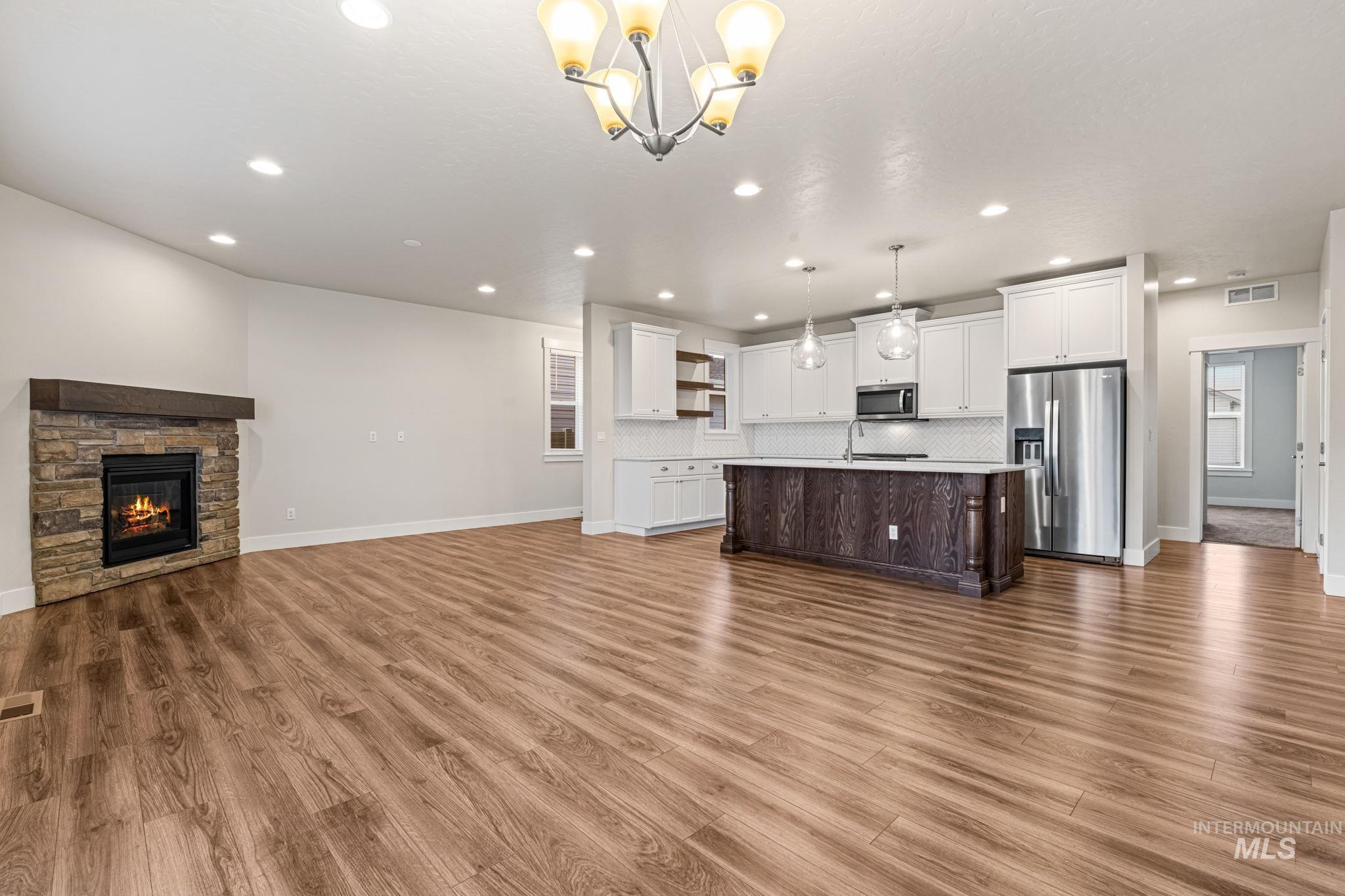 9036 W W Virginia City Dr., Star, Idaho 83669, 3 Bedrooms, 2 Bathrooms, Residential For Sale, Price $509,000, 98982622