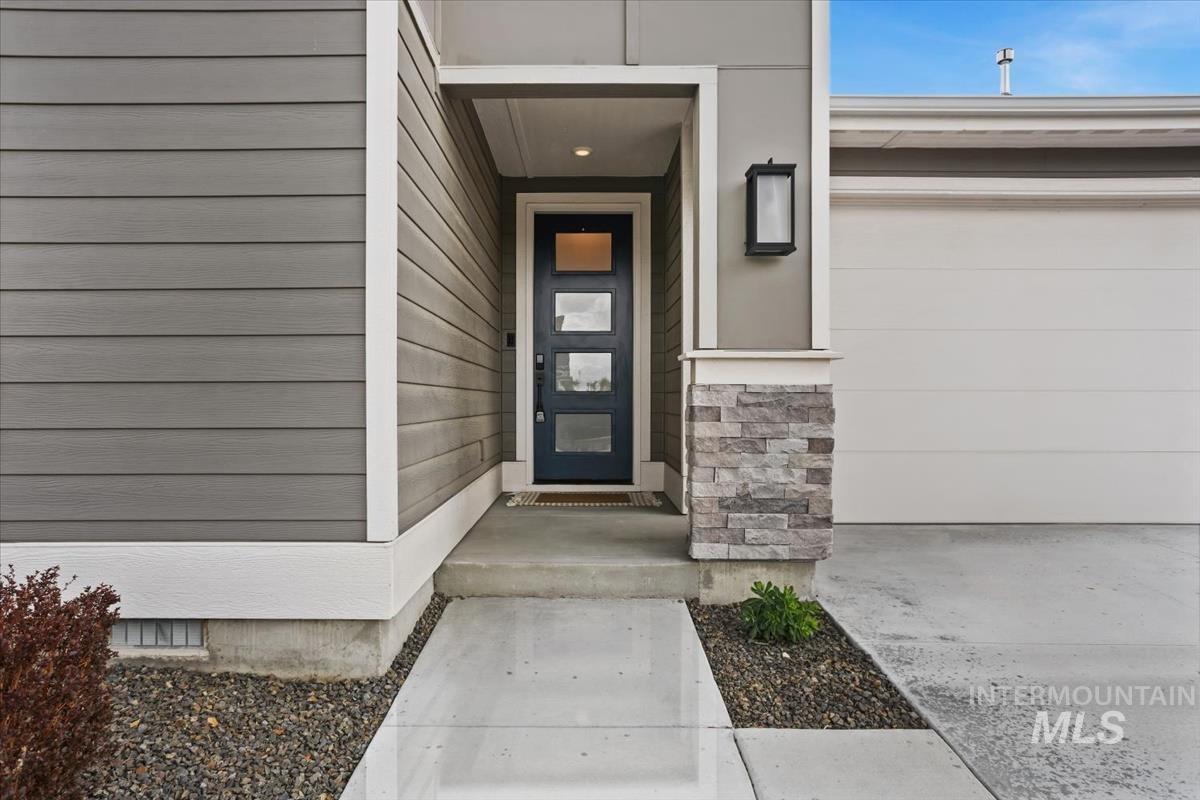 11927 S Integrity Ln, Kuna, Idaho 83634, 3 Bedrooms, 2.5 Bathrooms, Residential For Sale, Price $619,900,MLS 98982623