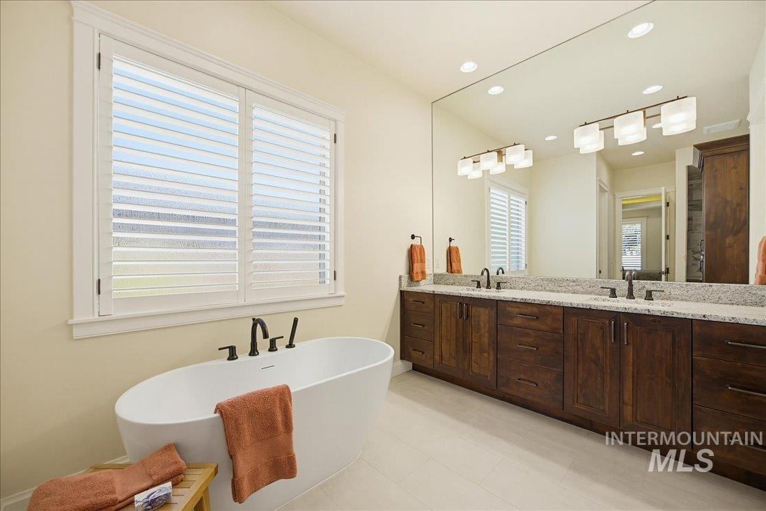 6642 N Crantini Way, Meridian, Idaho 83646, 3 Bedrooms, 2.5 Bathrooms, Residential For Sale, Price $1,250,000,MLS 98982624