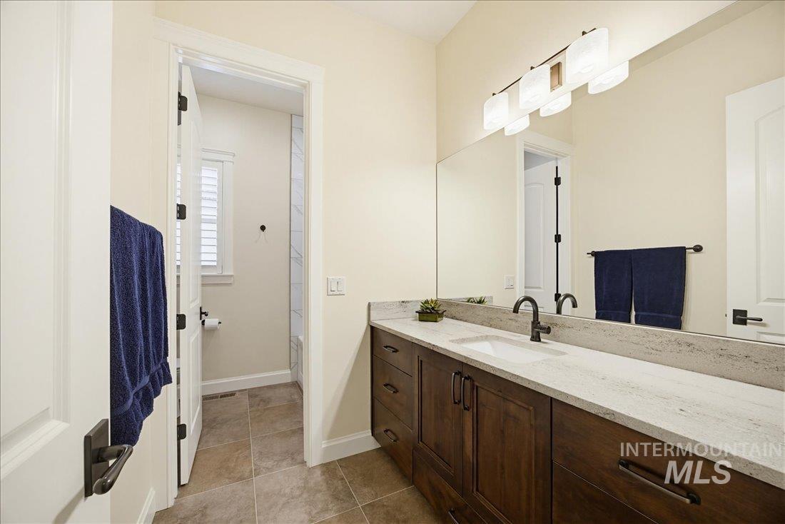 6642 N Crantini Way, Meridian, Idaho 83646, 3 Bedrooms, 2.5 Bathrooms, Residential For Sale, Price $1,250,000,MLS 98982624