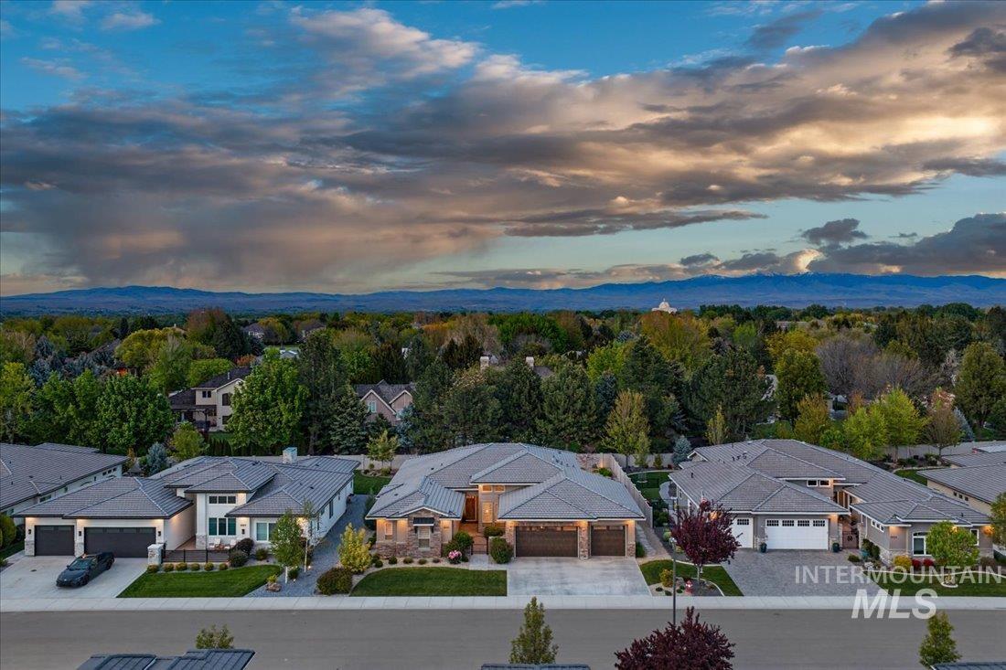 6642 N Crantini Way, Meridian, Idaho 83646, 3 Bedrooms, 2.5 Bathrooms, Residential For Sale, Price $1,250,000,MLS 98982624