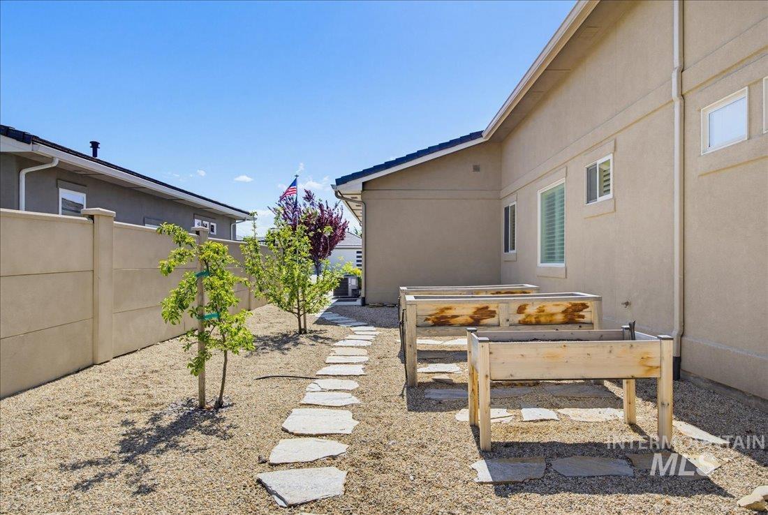 6642 N Crantini Way, Meridian, Idaho 83646, 3 Bedrooms, 2.5 Bathrooms, Residential For Sale, Price $1,250,000,MLS 98982624