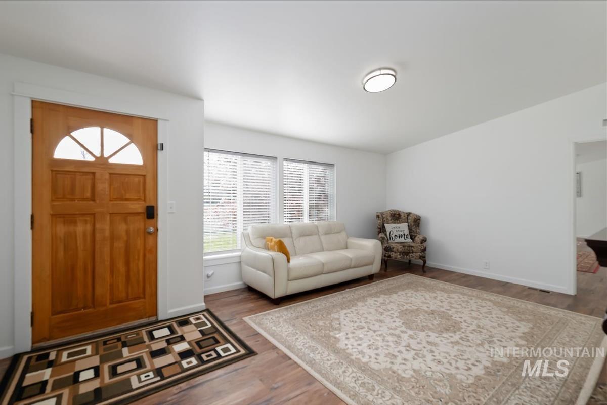 5863 3rd Ave, Nampa, Idaho 83686-9583, 4 Bedrooms, 2 Bathrooms, Residential For Sale, Price $585,000,MLS 98982626