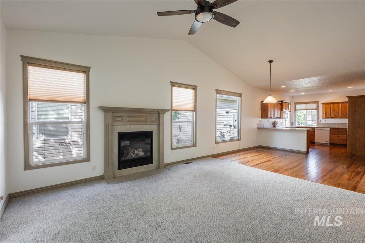 336 S Golden Eagle Lane, Eagle, Idaho 83616, 2 Bedrooms, 2 Bathrooms, Residential For Sale, Price $389,900, 98982627