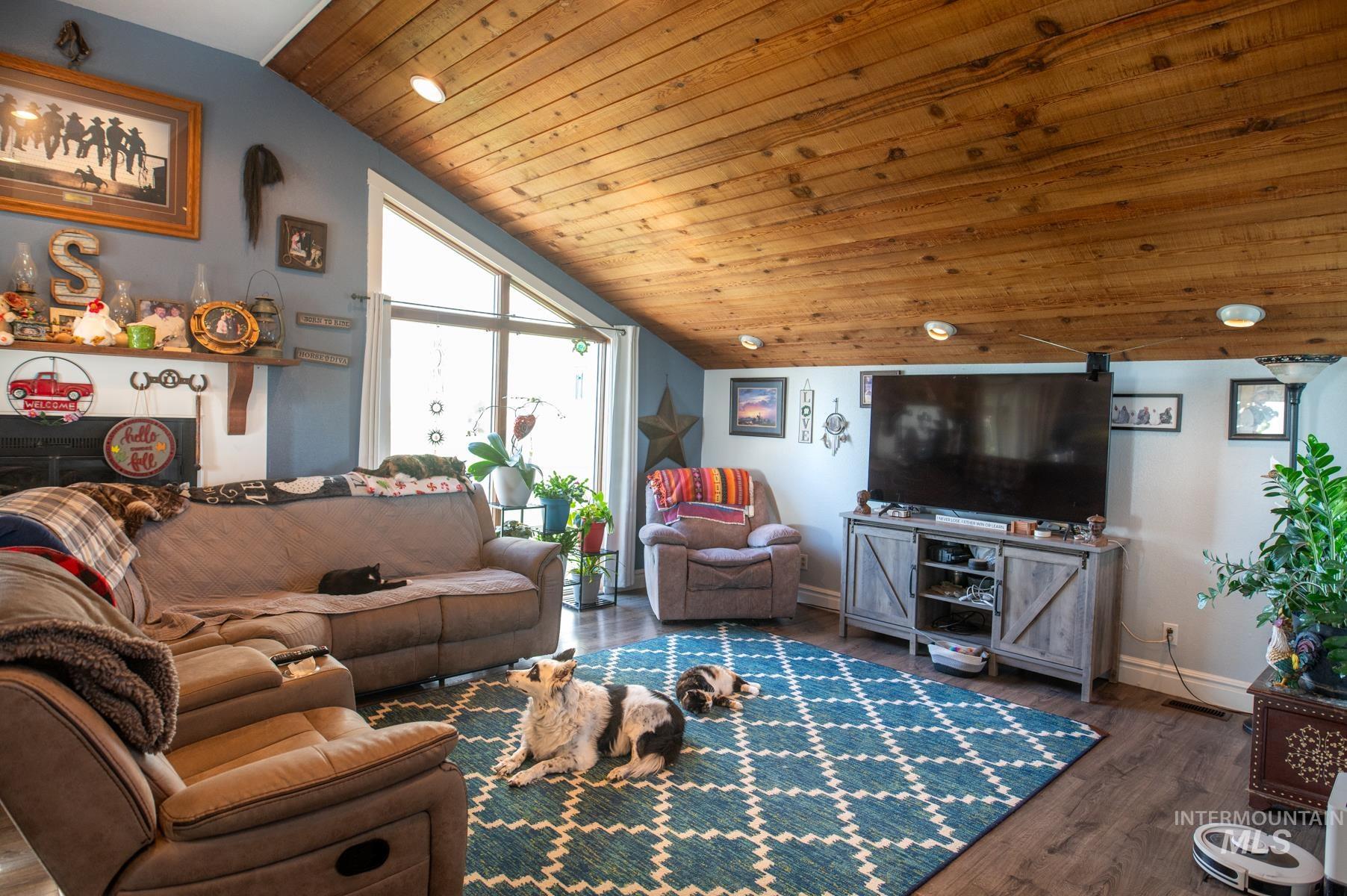 2400 Fairview Ave, Fruitland, Idaho 83619, 4 Bedrooms, 3 Bathrooms, Residential For Sale, Price $799,000,MLS 98982629
