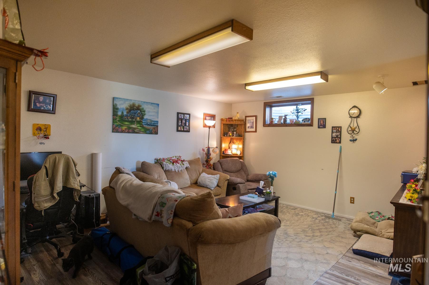 2400 Fairview Ave, Fruitland, Idaho 83619, 4 Bedrooms, 3 Bathrooms, Residential For Sale, Price $799,000,MLS 98982629