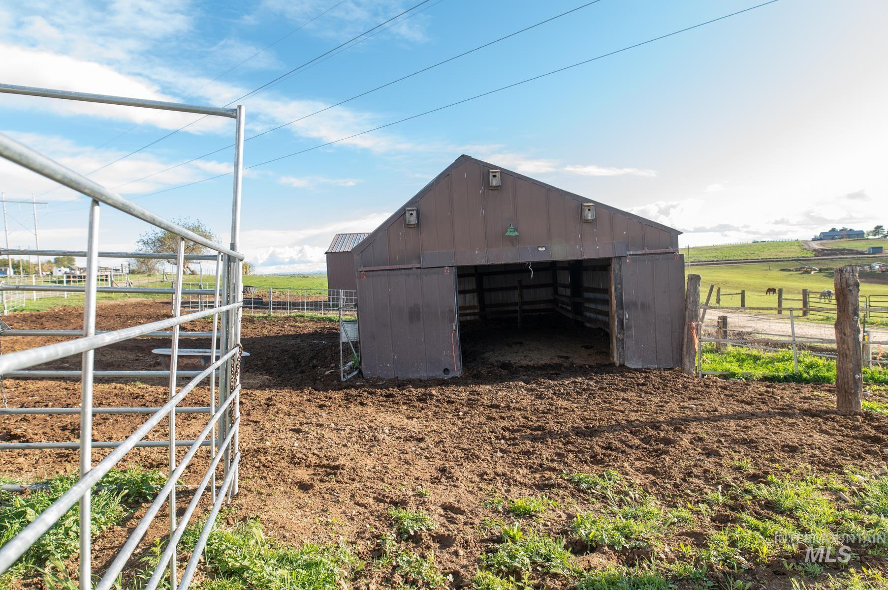 2400 Fairview Ave, Fruitland, Idaho 83619, 4 Bedrooms, 3 Bathrooms, Residential For Sale, Price $799,000,MLS 98982629