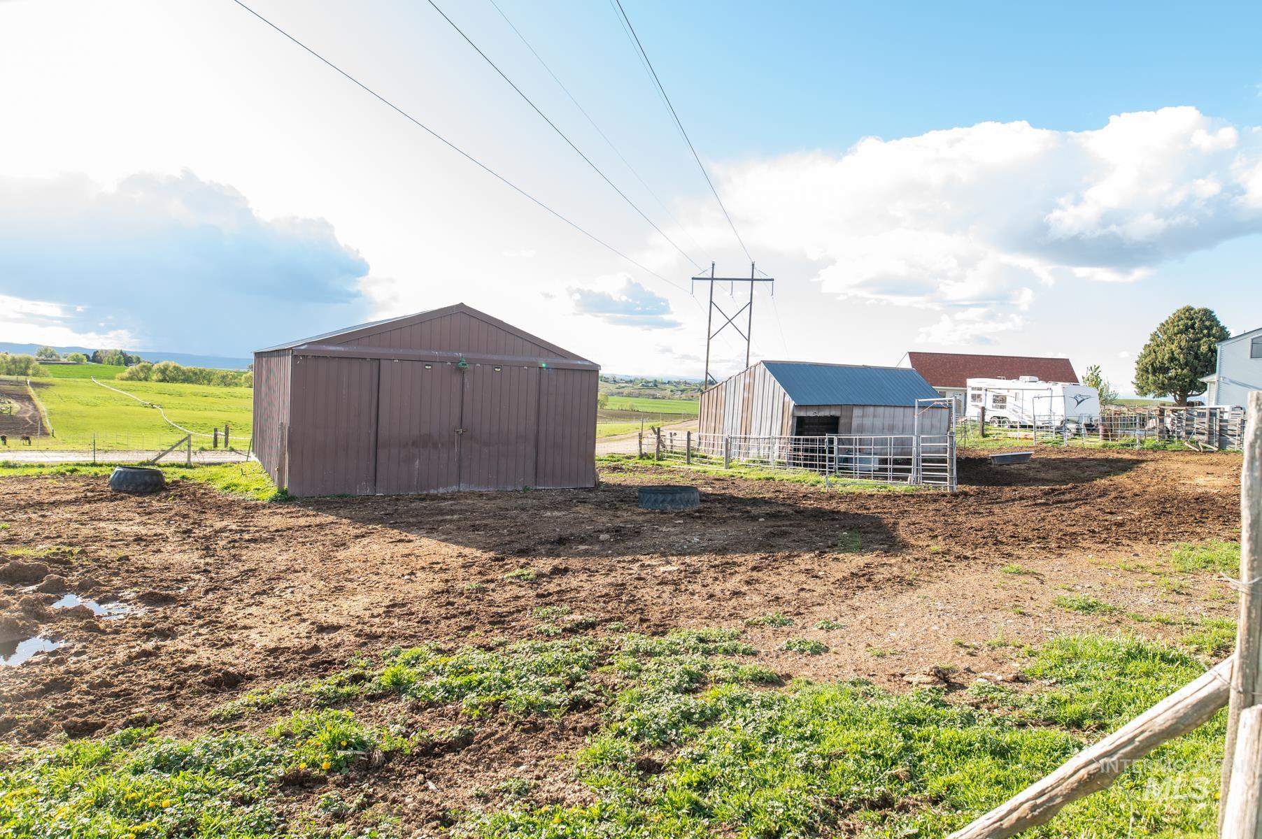 2400 Fairview Ave, Fruitland, Idaho 83619, 4 Bedrooms, 3 Bathrooms, Residential For Sale, Price $799,000,MLS 98982629