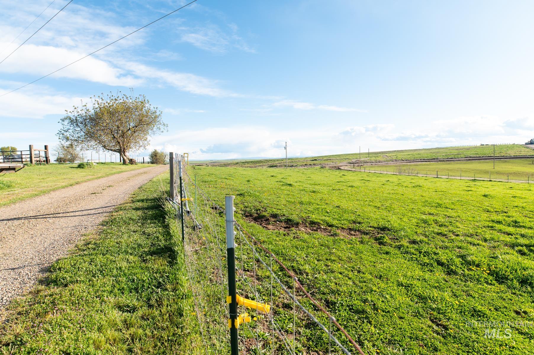 2400 Fairview Ave, Fruitland, Idaho 83619, 4 Bedrooms, 3 Bathrooms, Residential For Sale, Price $799,000,MLS 98982629