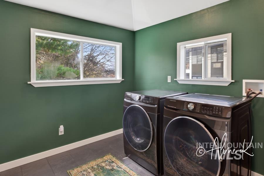 215 E A, Moscow, Idaho 83843, 3 Bedrooms, 1 Bathroom, Residential For Sale, Price $399,000,MLS 98982630