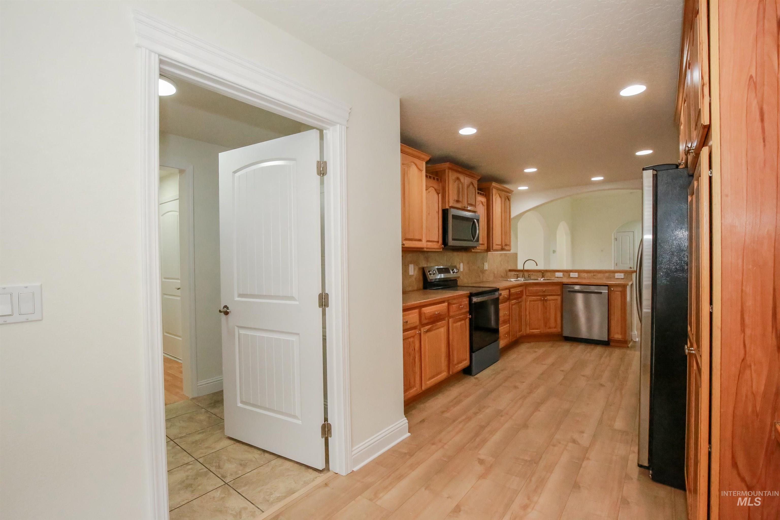 767 N Dorian Drive, Ontario, Oregon 97914, 5 Bedrooms, 2 Bathrooms, Residential For Sale, Price $499,900,MLS 98982631