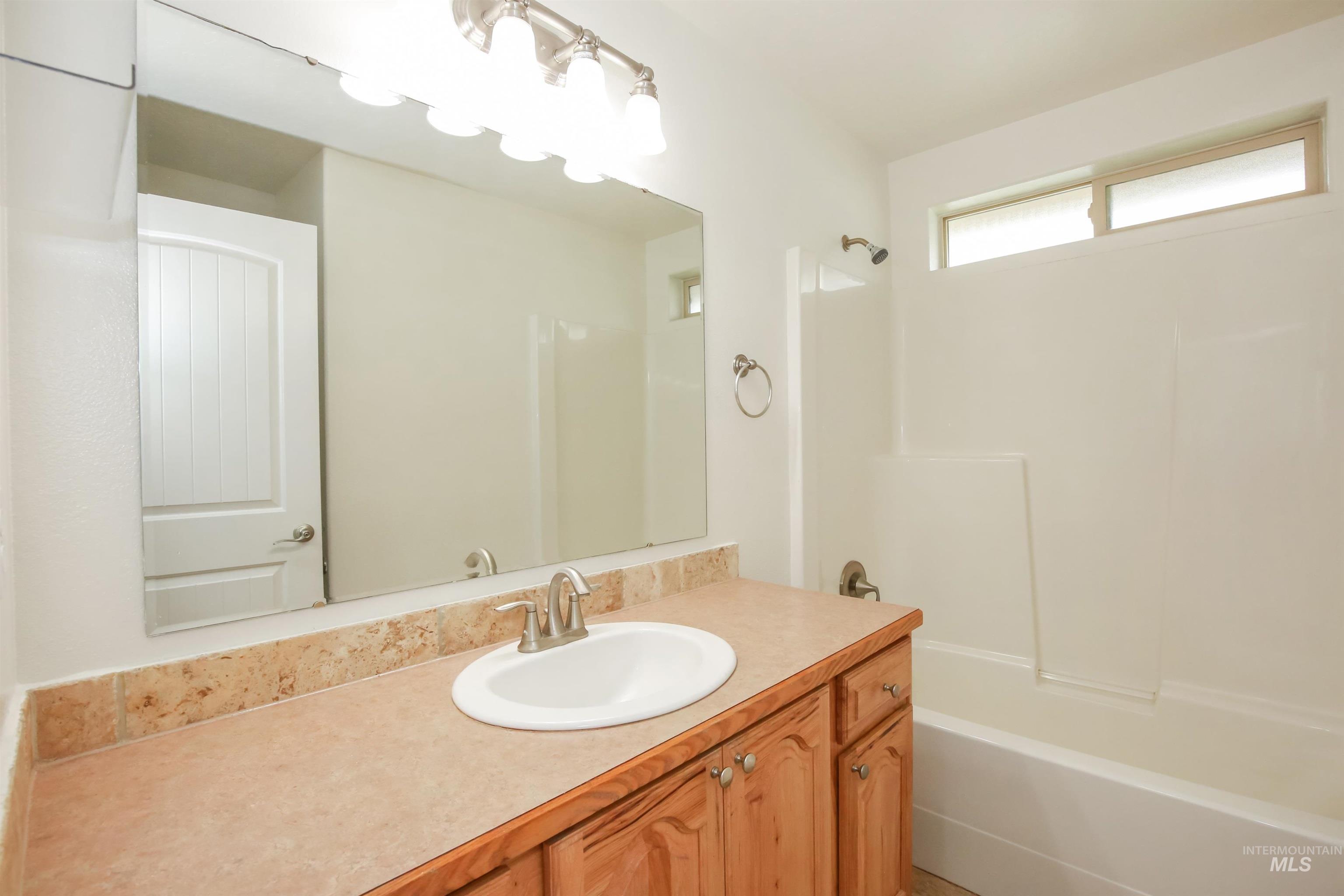 767 N Dorian Drive, Ontario, Oregon 97914, 5 Bedrooms, 2 Bathrooms, Residential For Sale, Price $499,900,MLS 98982631