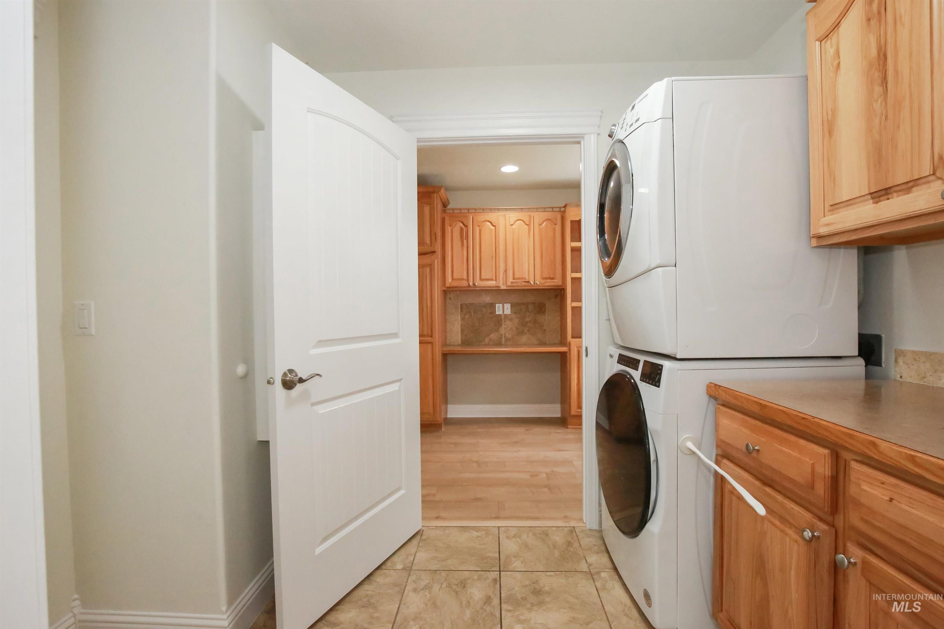 767 N Dorian Drive, Ontario, Oregon 97914, 5 Bedrooms, 2 Bathrooms, Residential For Sale, Price $499,900,MLS 98982631
