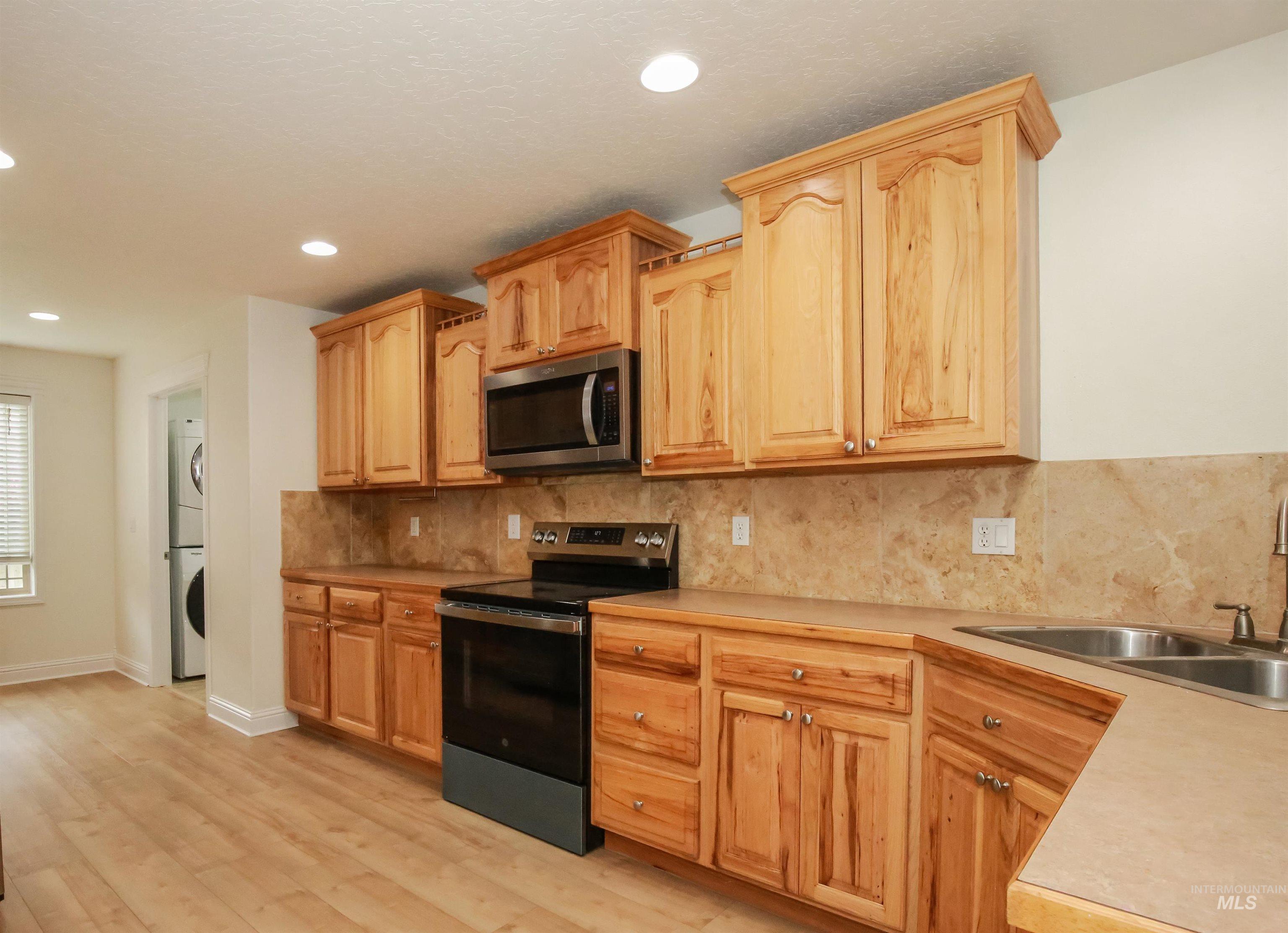 767 N Dorian Drive, Ontario, Oregon 97914, 5 Bedrooms, 2 Bathrooms, Residential For Sale, Price $499,900,MLS 98982631