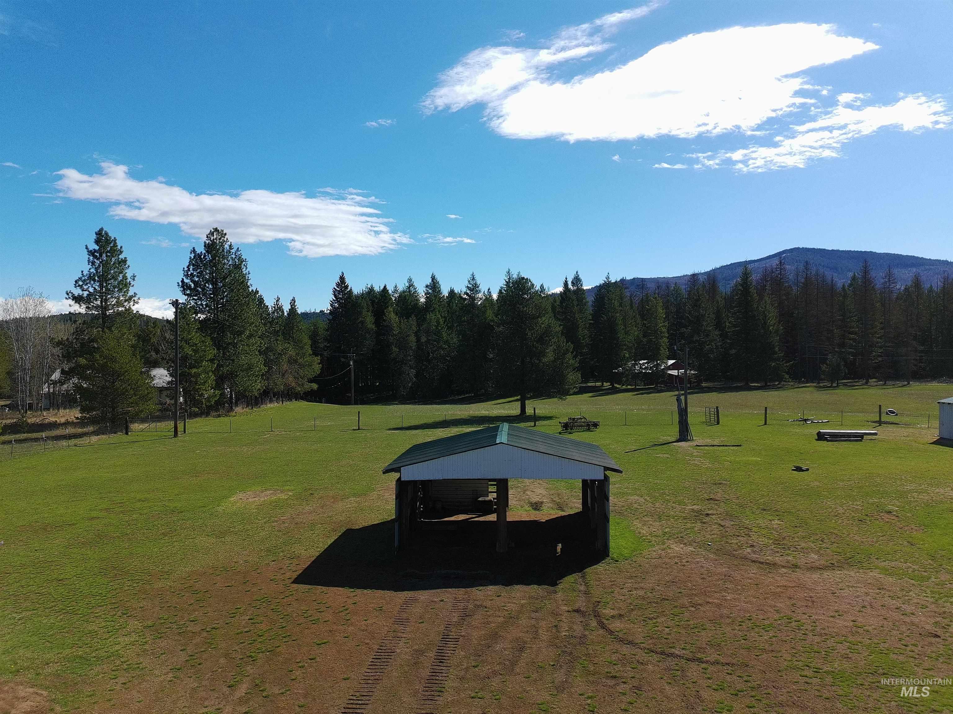 509 Doris, Oldtown, Idaho 83822, 2 Bedrooms, 2 Bathrooms, Residential For Sale, Price $450,000,MLS 98982632