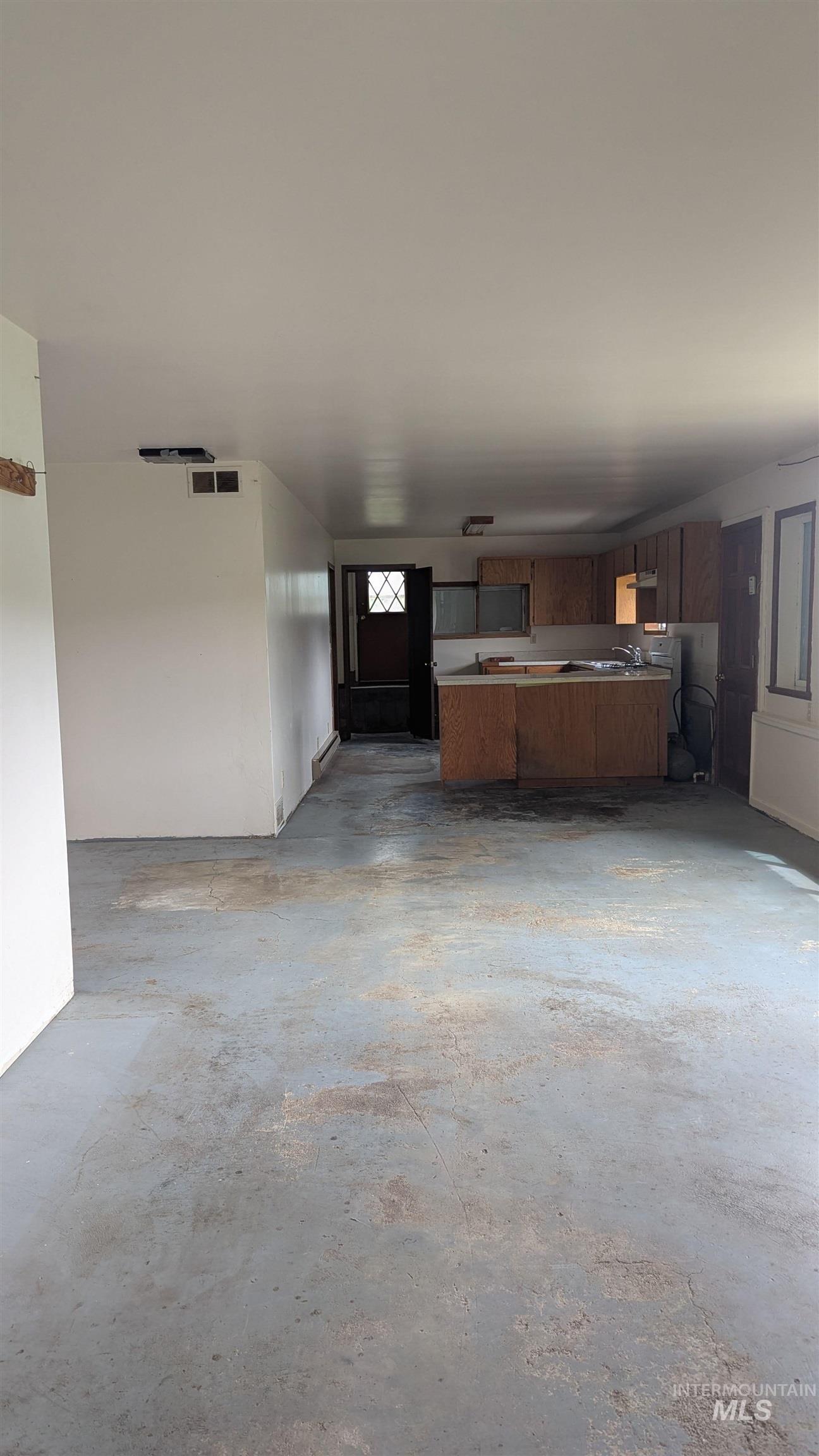509 Doris, Oldtown, Idaho 83822, 2 Bedrooms, 2 Bathrooms, Residential For Sale, Price $450,000,MLS 98982632