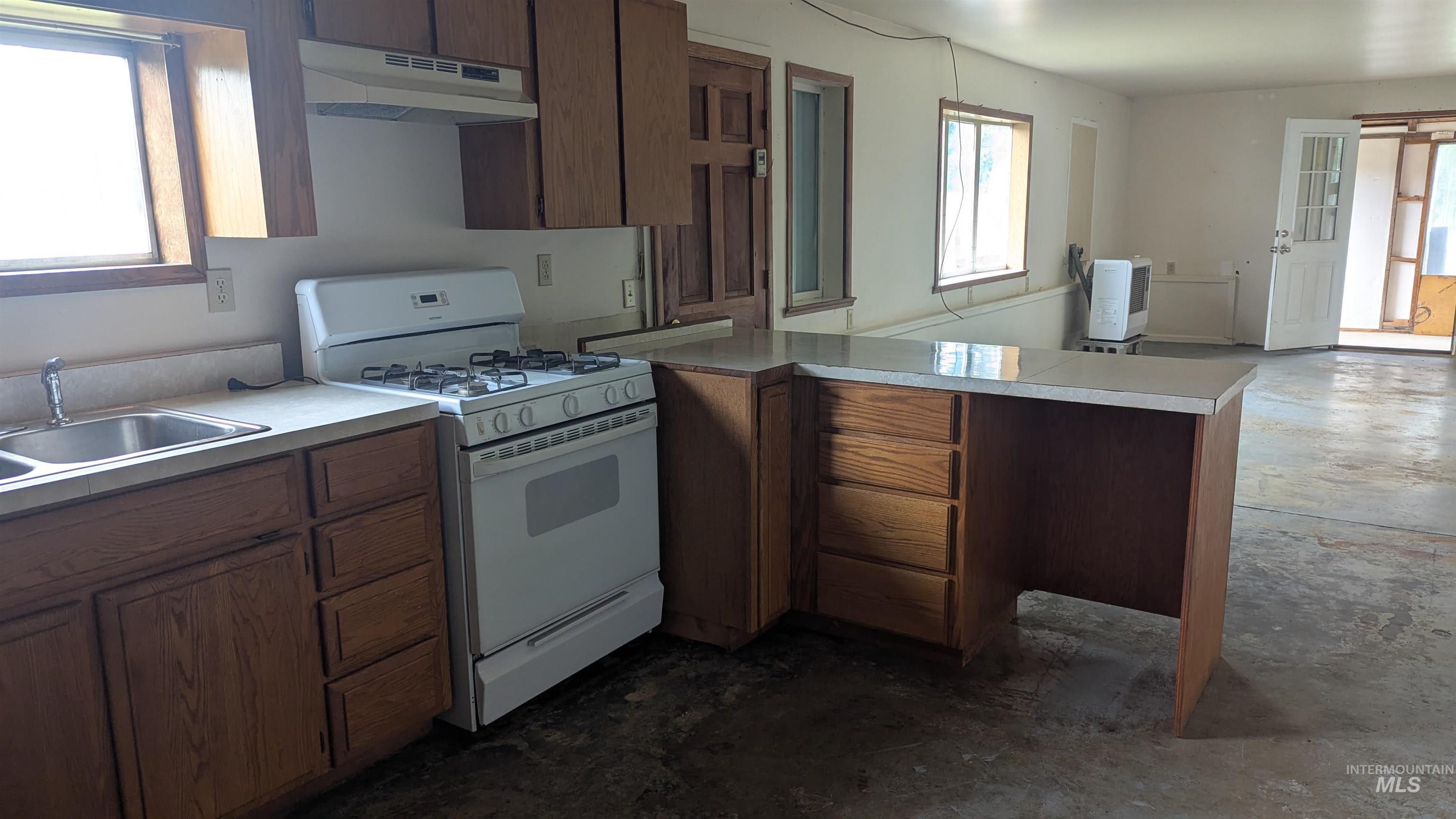 509 Doris, Oldtown, Idaho 83822, 2 Bedrooms, 2 Bathrooms, Residential For Sale, Price $450,000,MLS 98982632