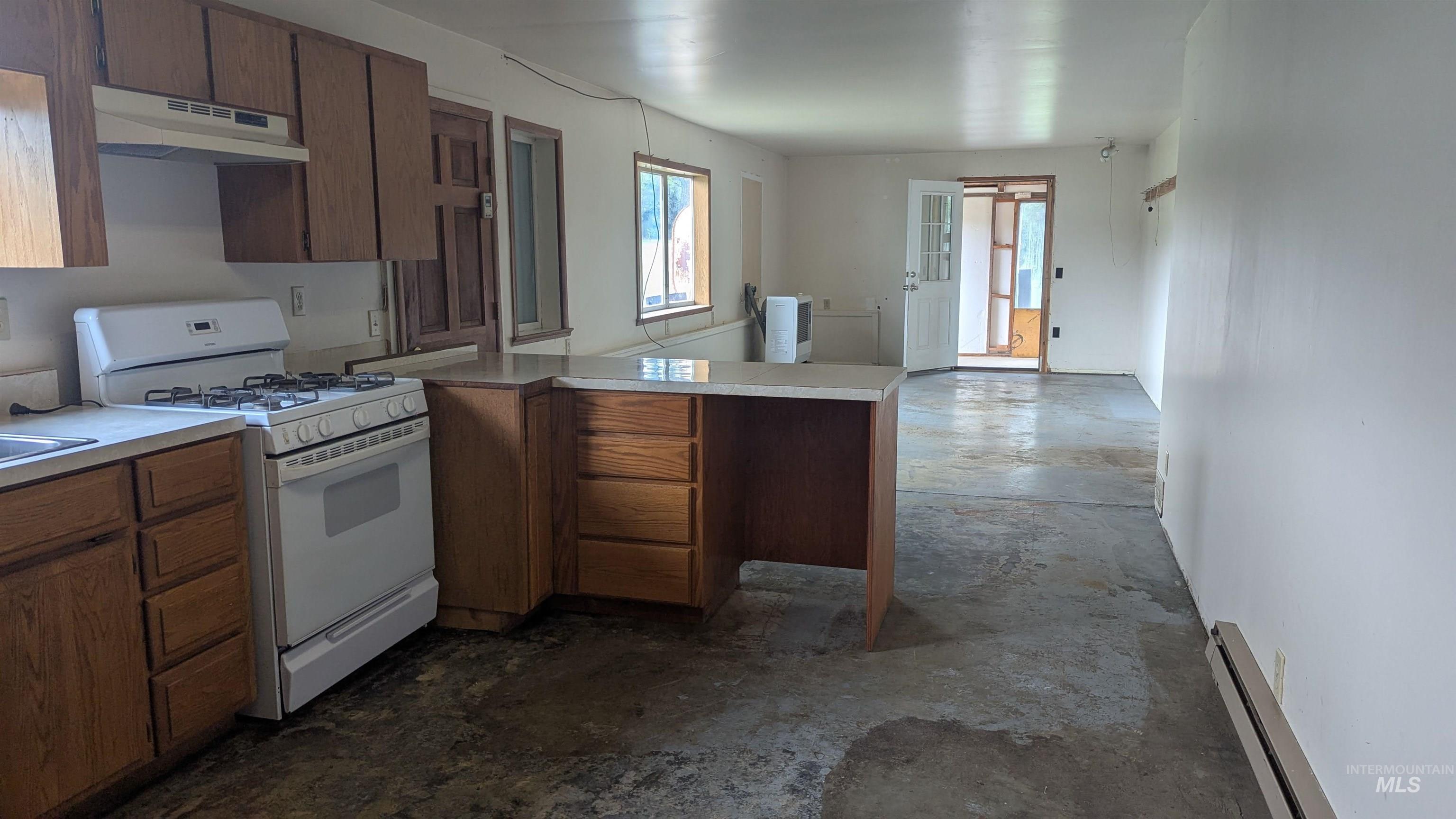 509 Doris, Oldtown, Idaho 83822, 2 Bedrooms, 2 Bathrooms, Residential For Sale, Price $450,000,MLS 98982632
