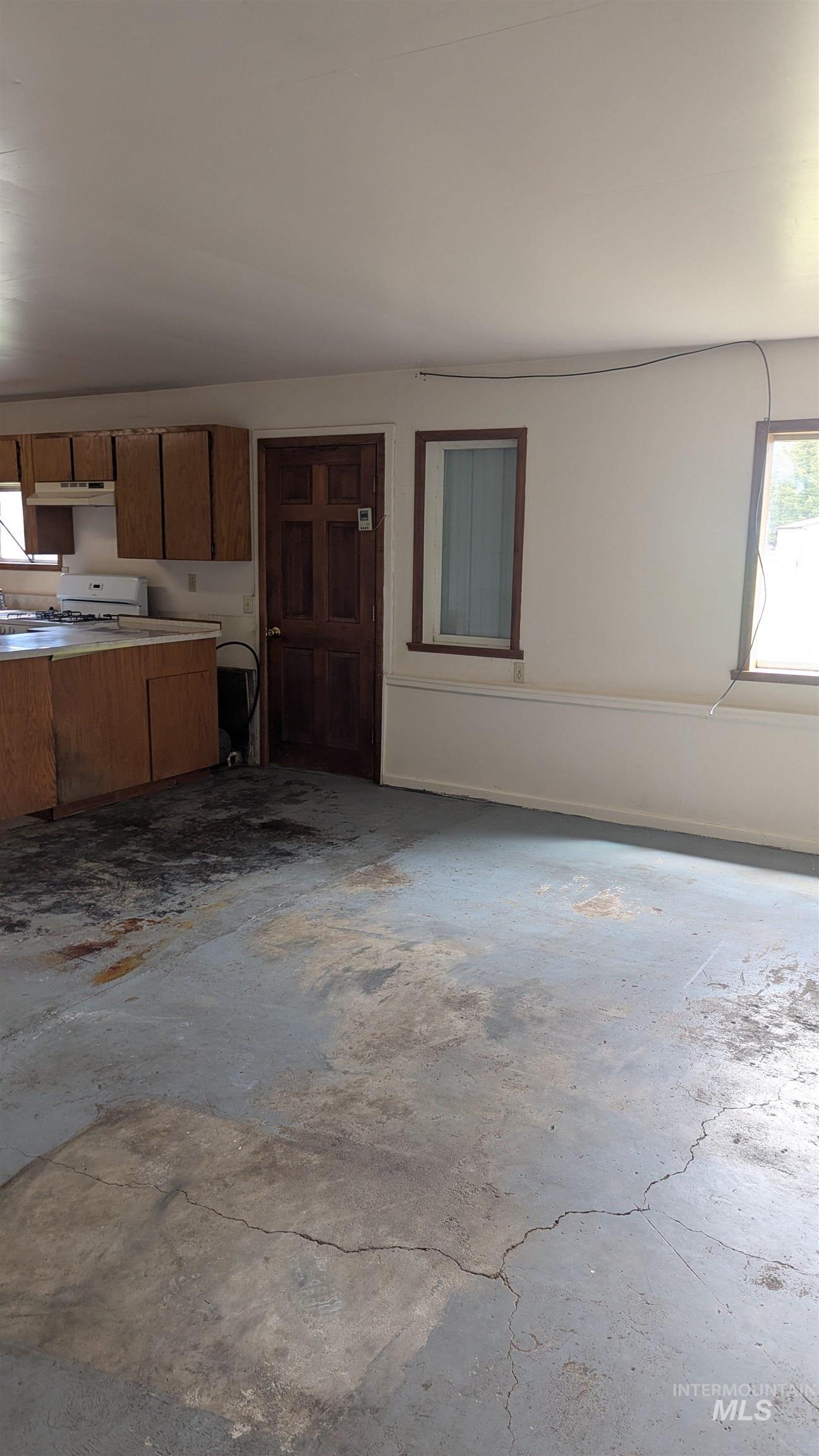 509 Doris, Oldtown, Idaho 83822, 2 Bedrooms, 2 Bathrooms, Residential For Sale, Price $450,000,MLS 98982632