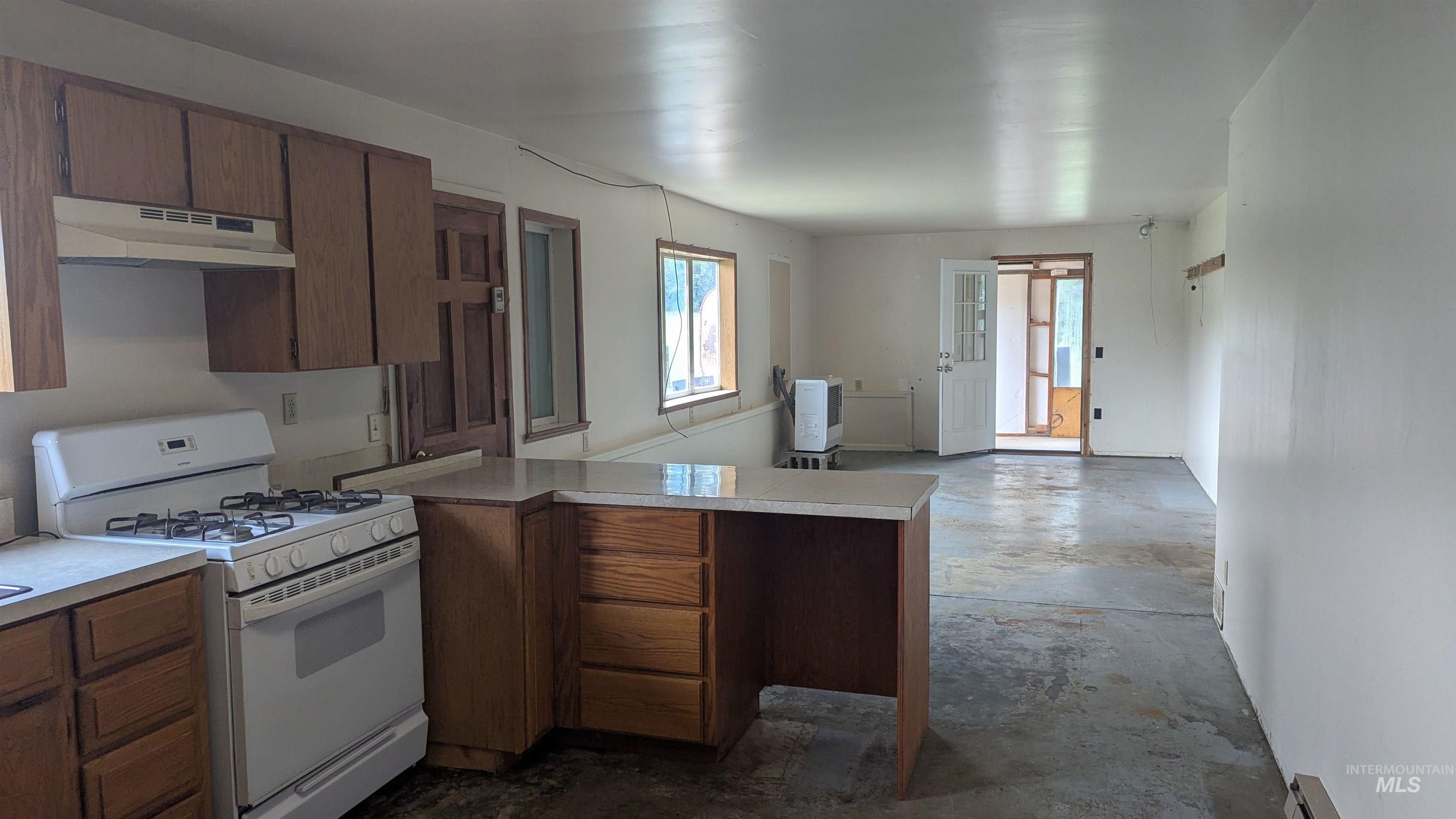 509 Doris, Oldtown, Idaho 83822, 2 Bedrooms, 2 Bathrooms, Residential For Sale, Price $450,000,MLS 98982632