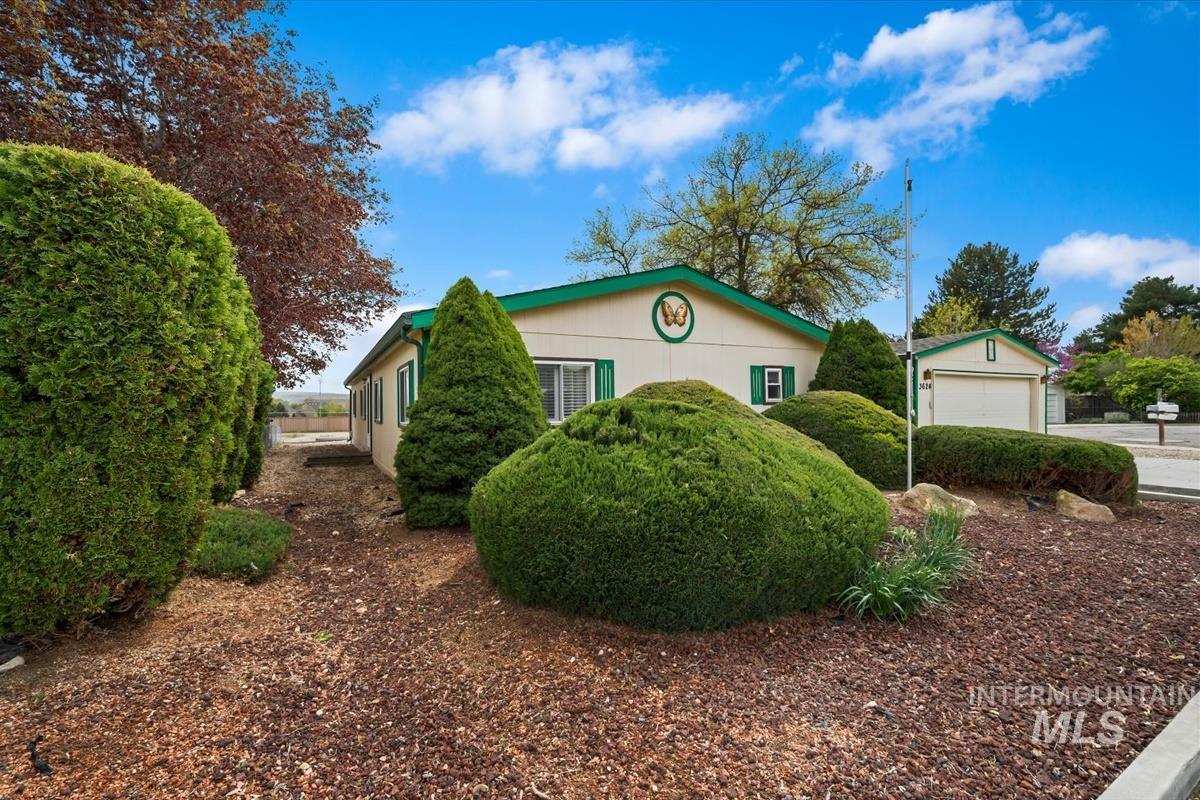 3624 S Licorice Pl, Boise, Idaho 83716, 3 Bedrooms, 2 Bathrooms, Residential For Sale, Price $285,000,MLS 98982634