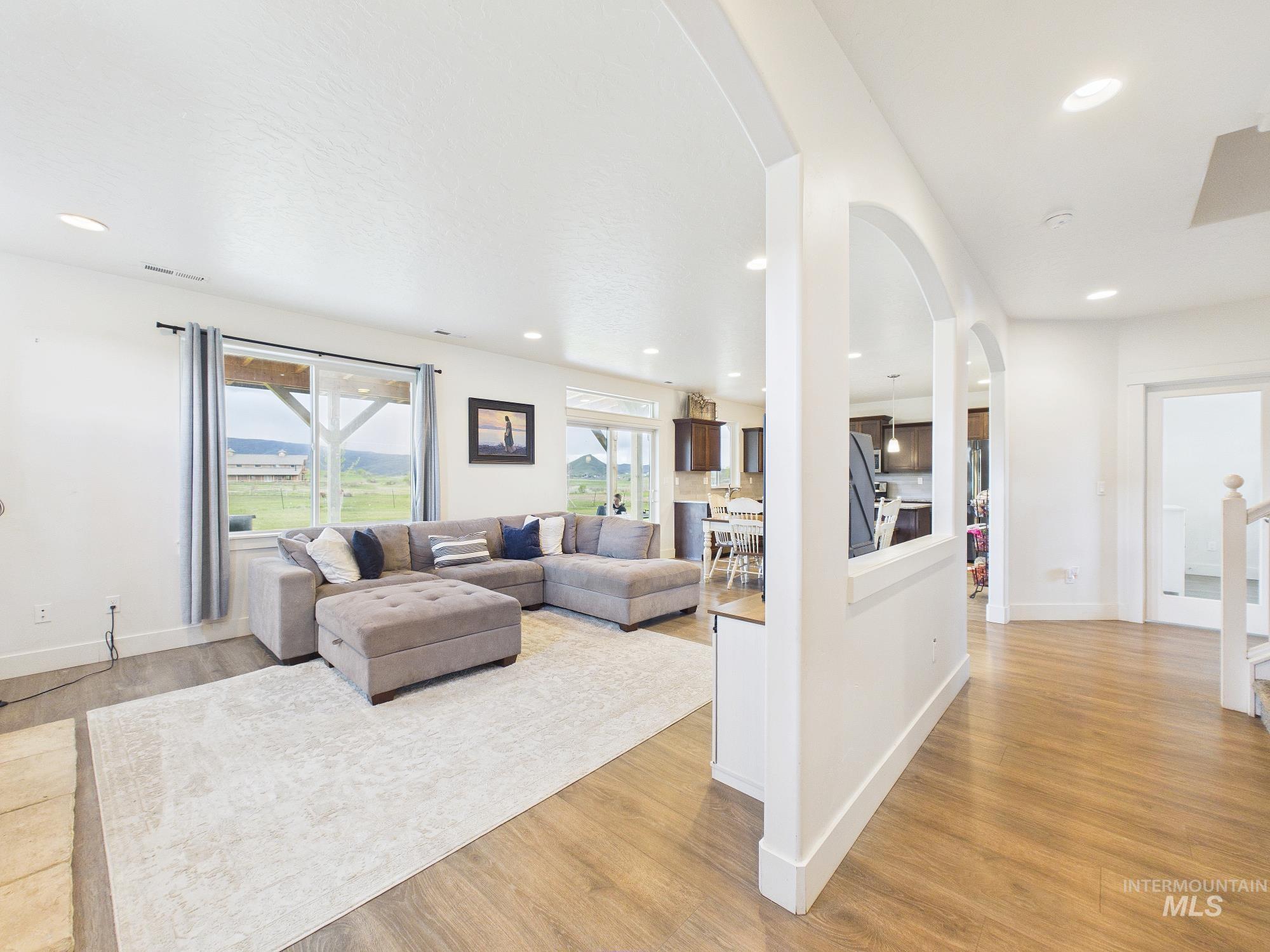 7210 Sweet Ola Hwy, Sweet, Idaho 83670, 5 Bedrooms, 4 Bathrooms, Residential For Sale, Price $1,100,000, 98982637