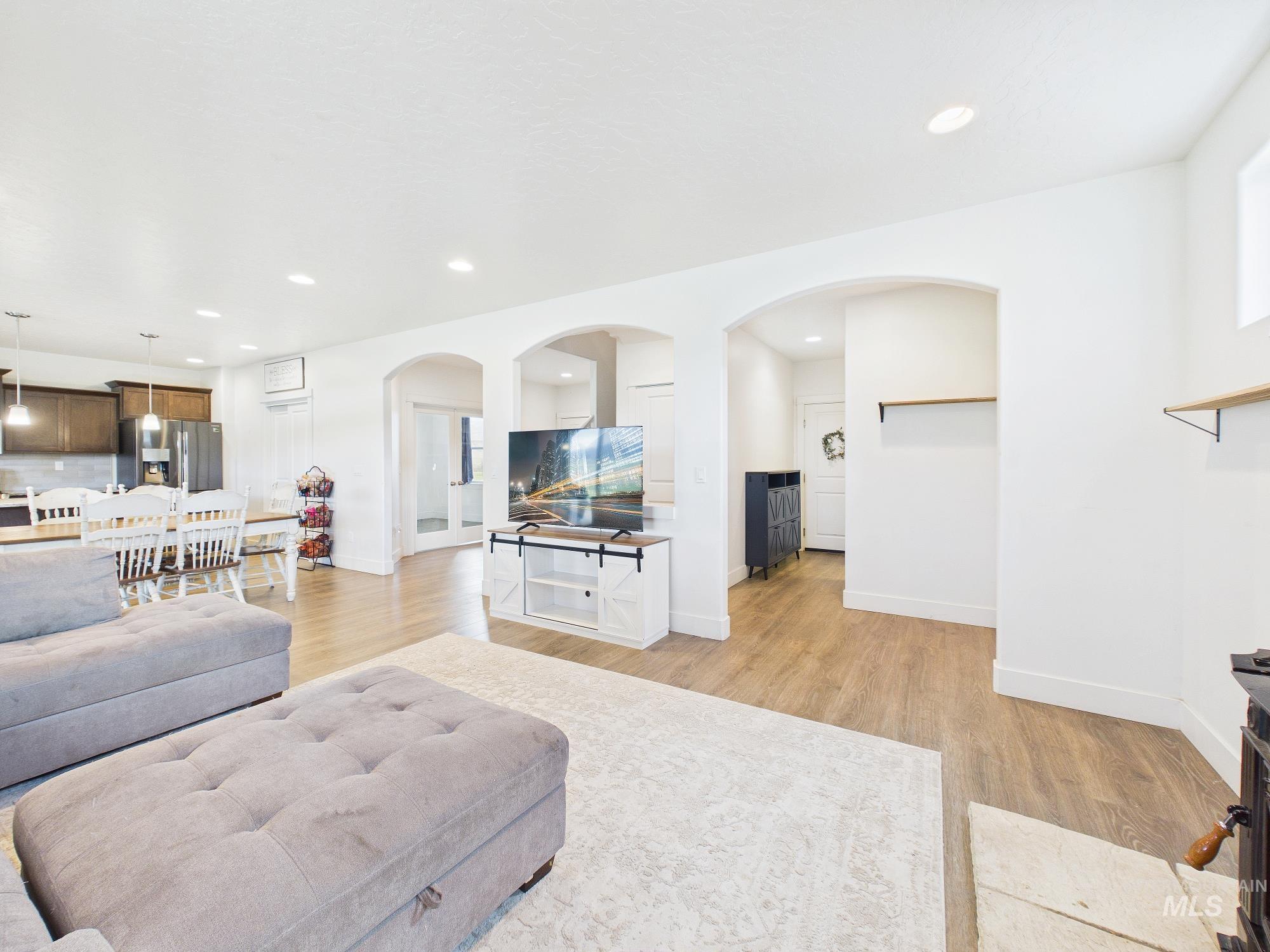 7210 Sweet Ola Hwy, Sweet, Idaho 83670, 5 Bedrooms, 4 Bathrooms, Residential For Sale, Price $1,100,000, 98982637