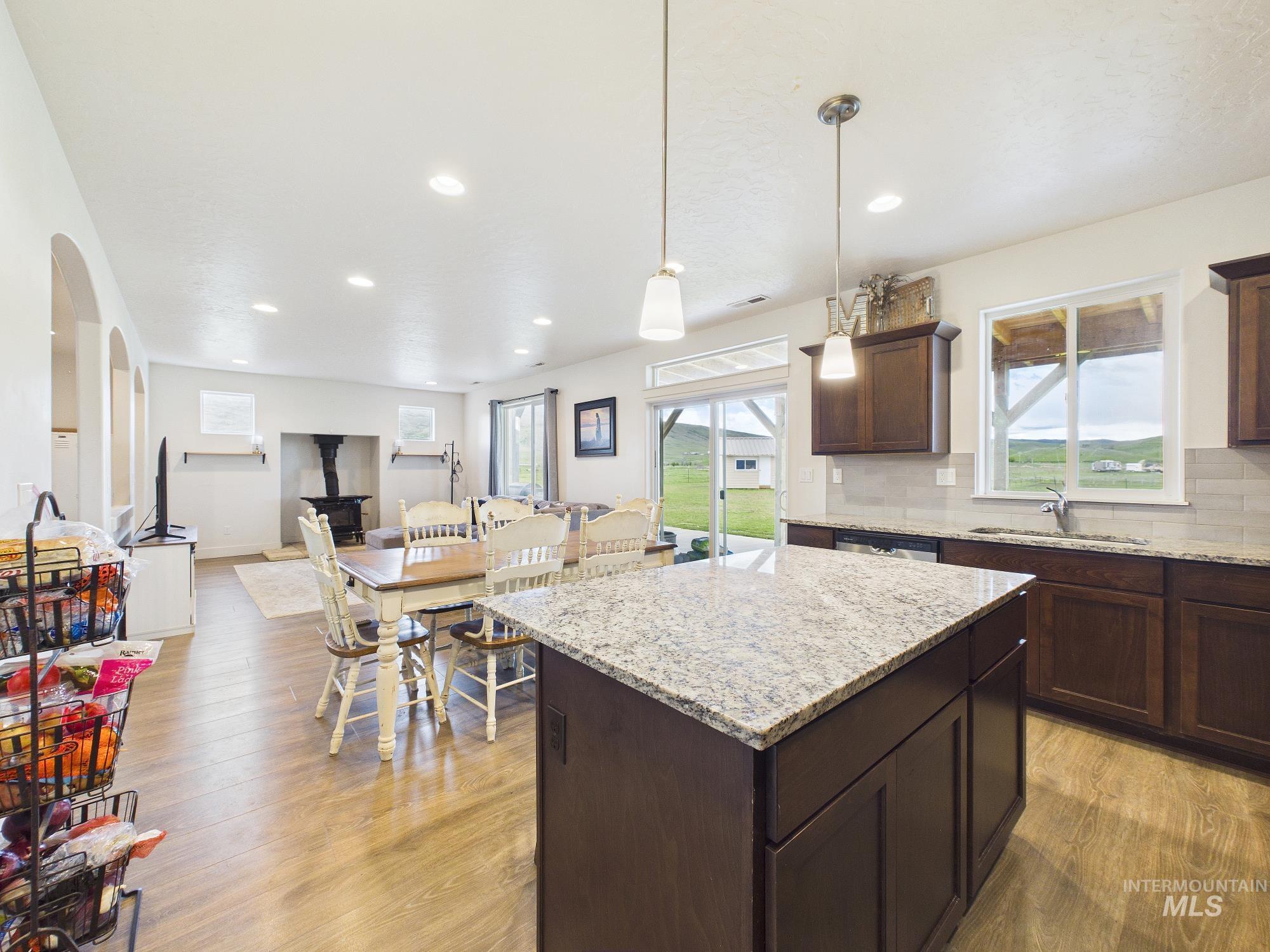 7210 Sweet Ola Hwy, Sweet, Idaho 83670, 5 Bedrooms, 4 Bathrooms, Residential For Sale, Price $1,100,000, 98982637